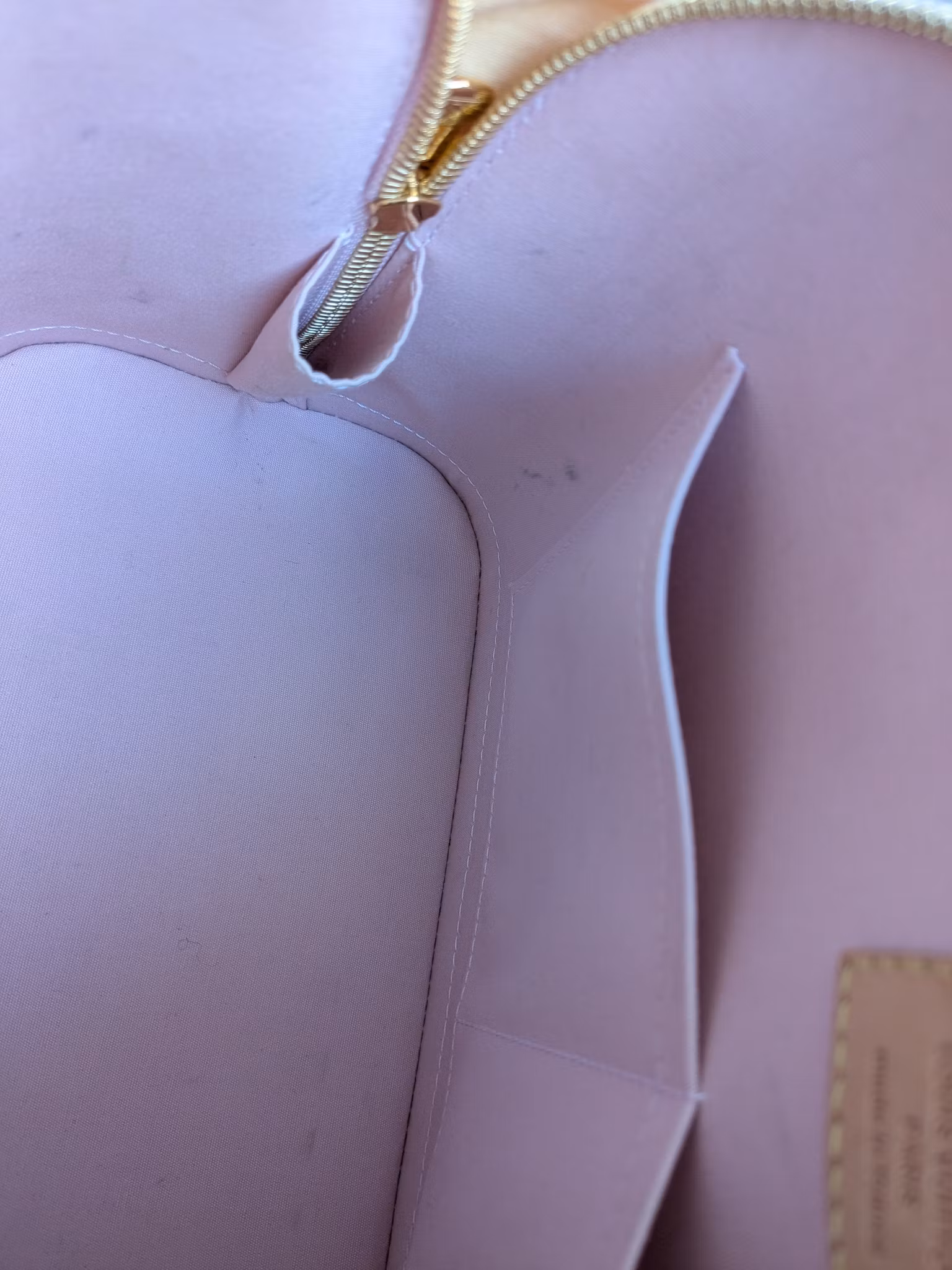 Louis Vuitton Alma PM vernis