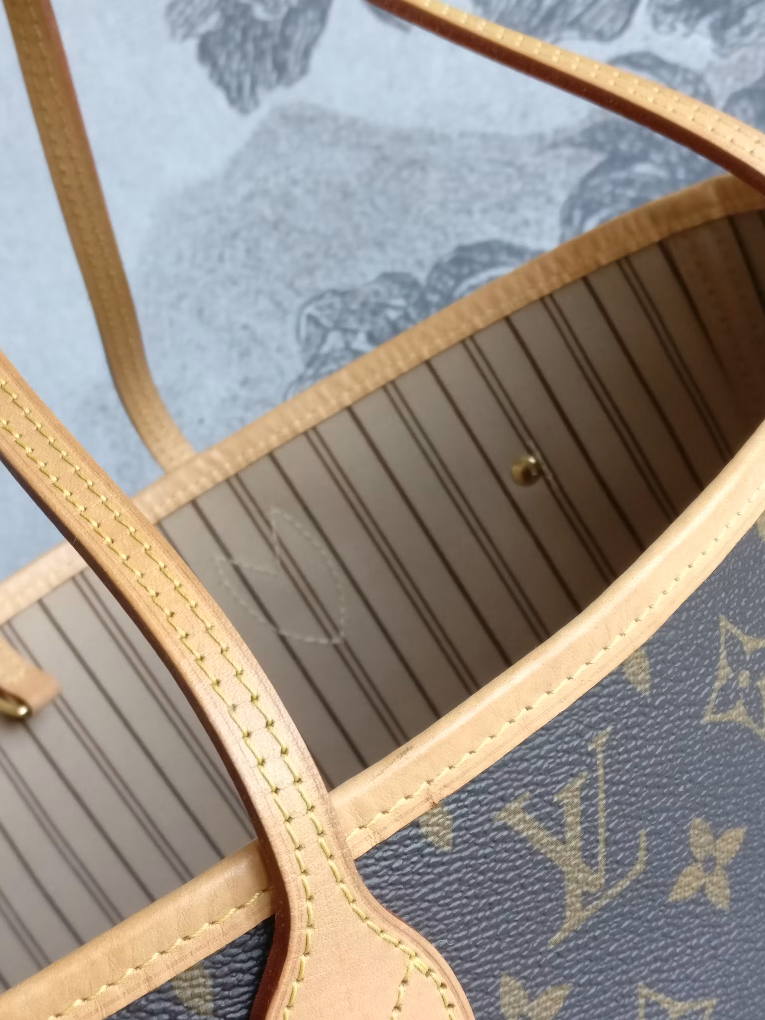 Louis Vuitton Neverfull MM monogram