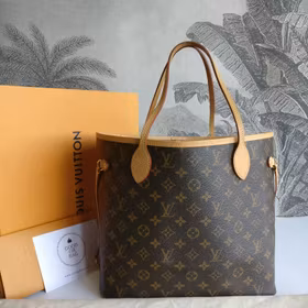 Louis Vuitton Neverfull MM monogram
