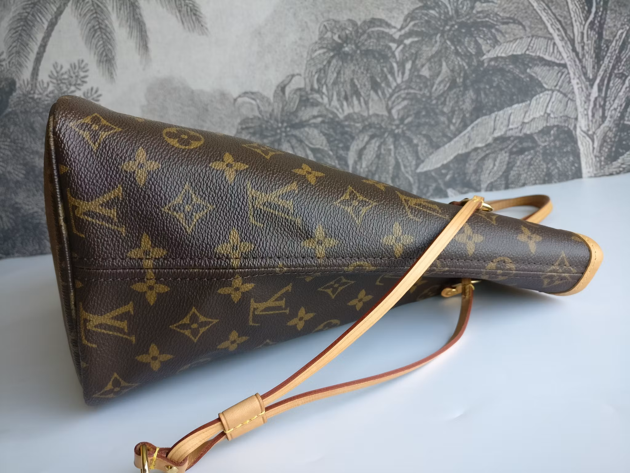 Louis Vuitton Neverfull MM monogram