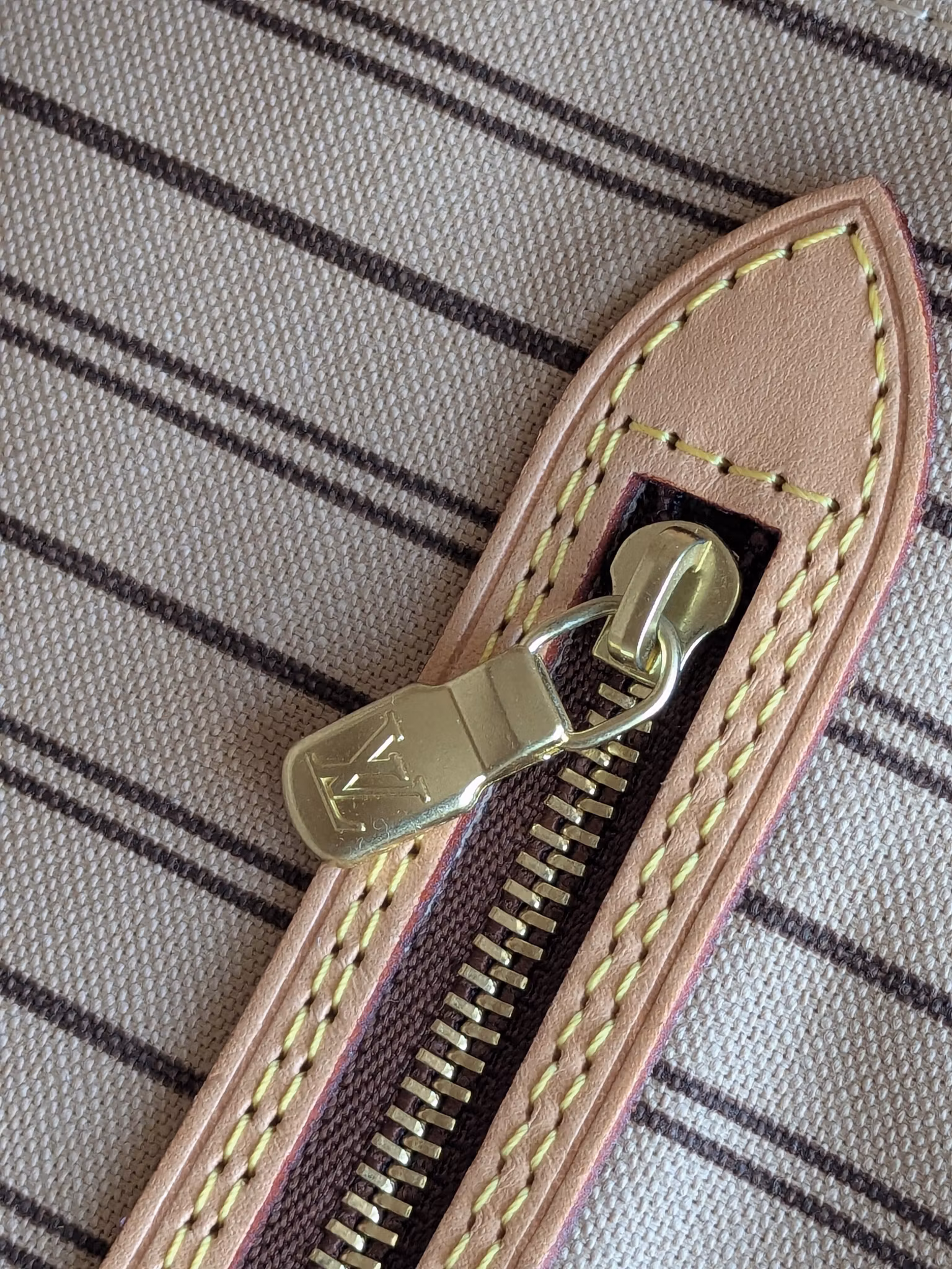 Louis Vuitton Neverfull MM monogram