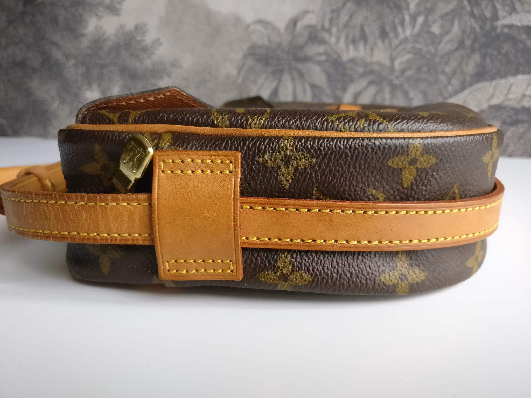 Louis Vuitton Jeune Fille MM