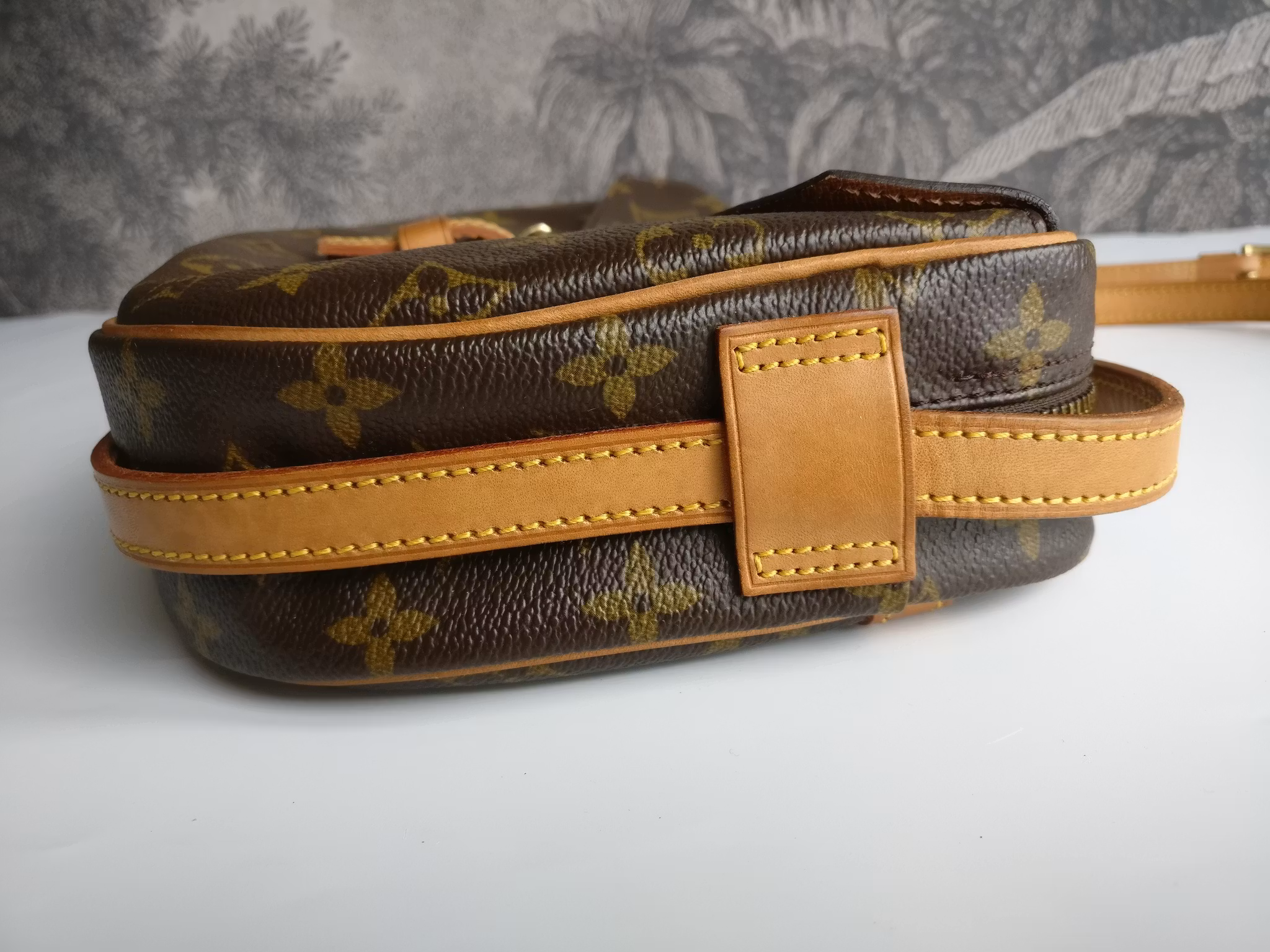 Louis Vuitton Jeune Fille MM