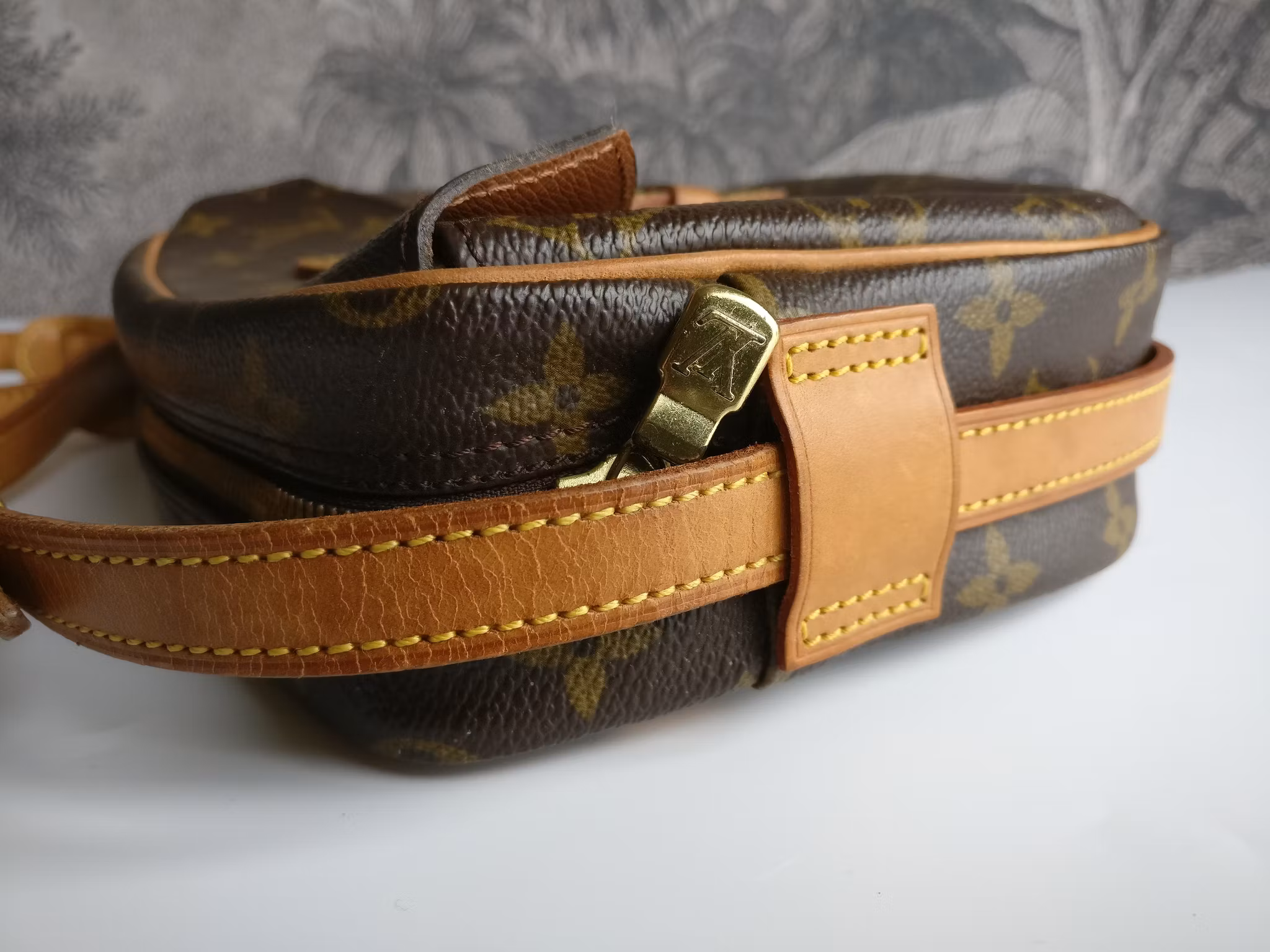 Louis Vuitton Jeune Fille MM