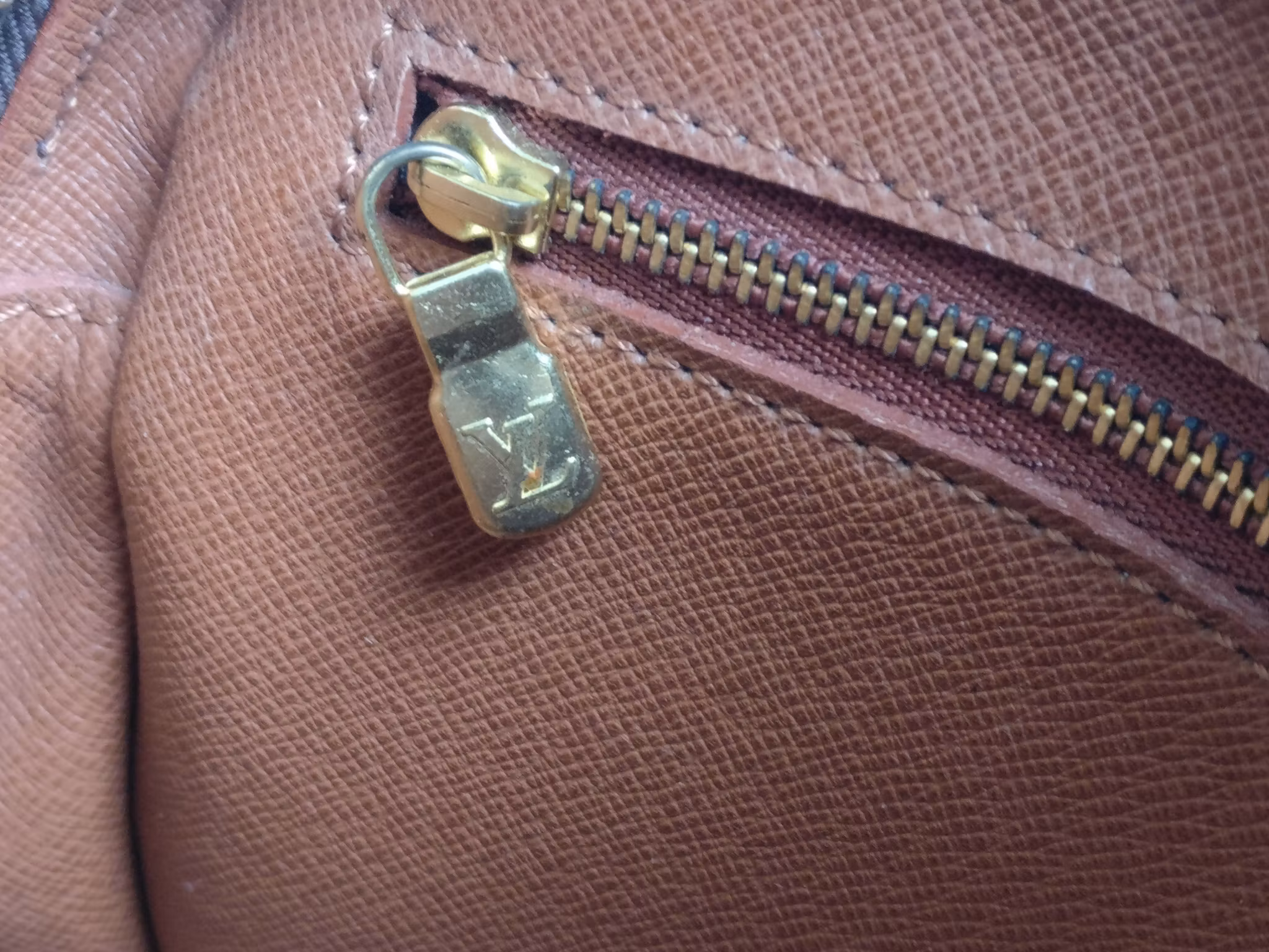 Louis Vuitton Jeune Fille MM