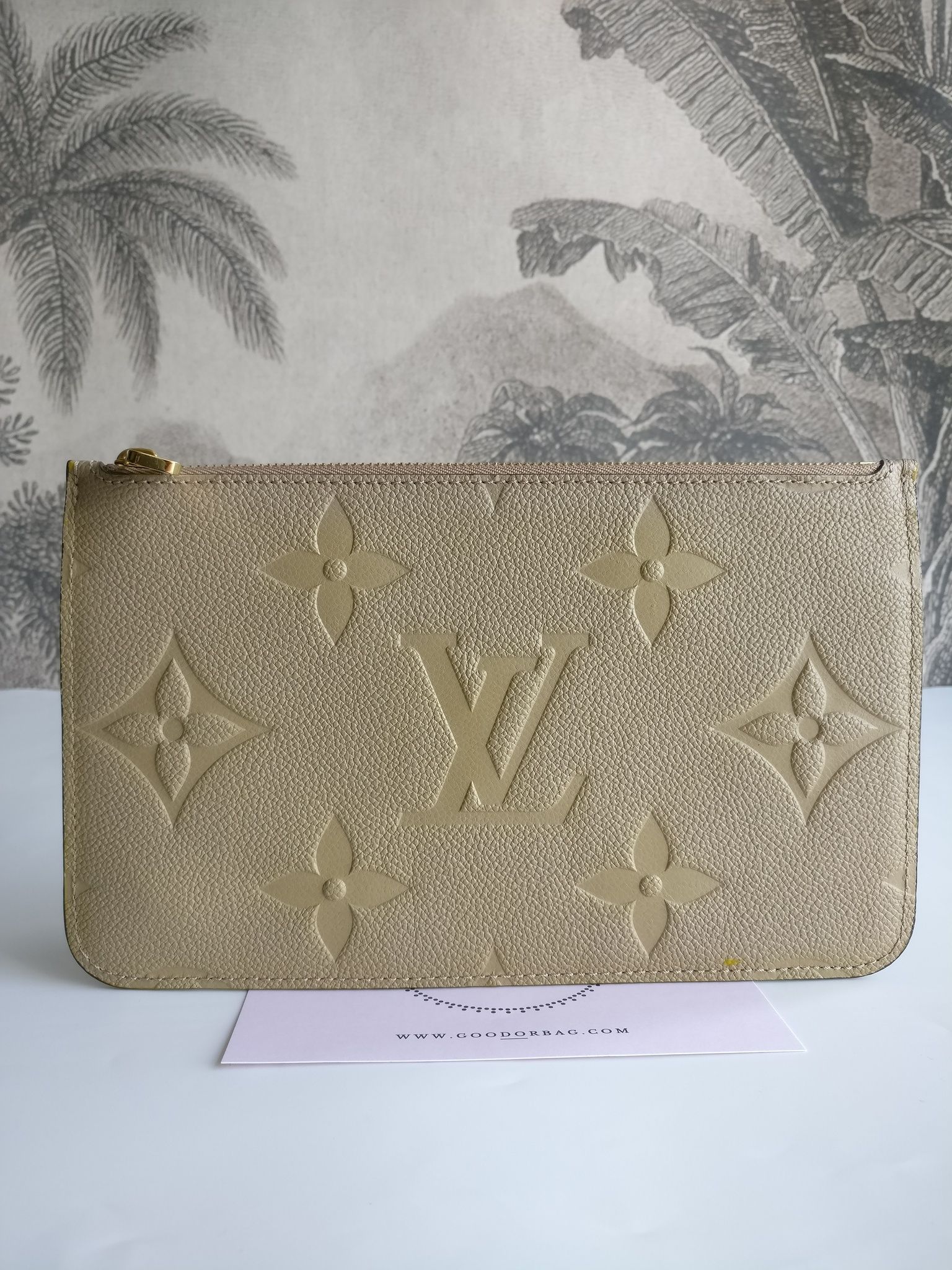 Louis Vuitton Neverfull pochette empreinte Dune