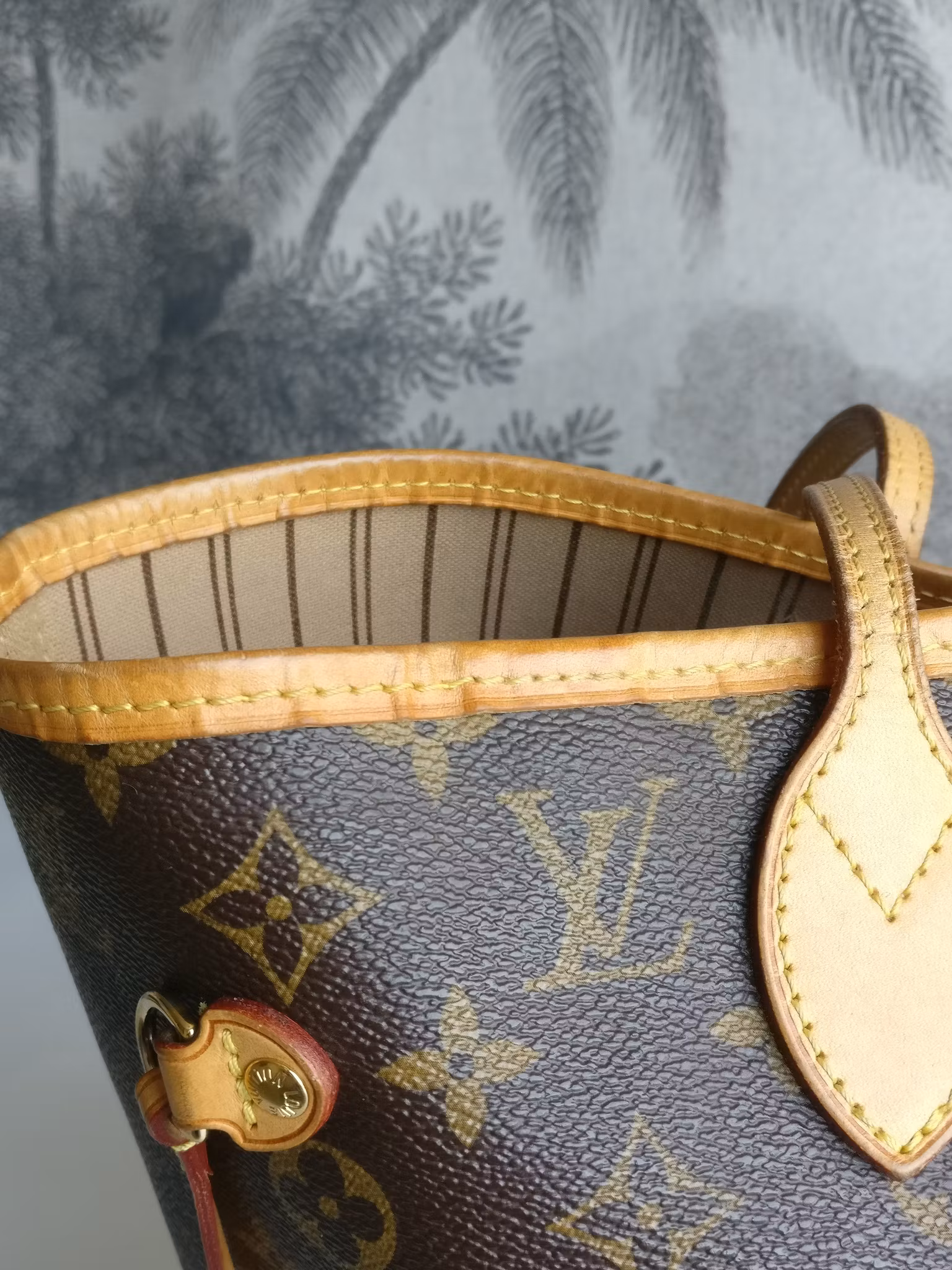 Louis Vuitton Neverfull MM