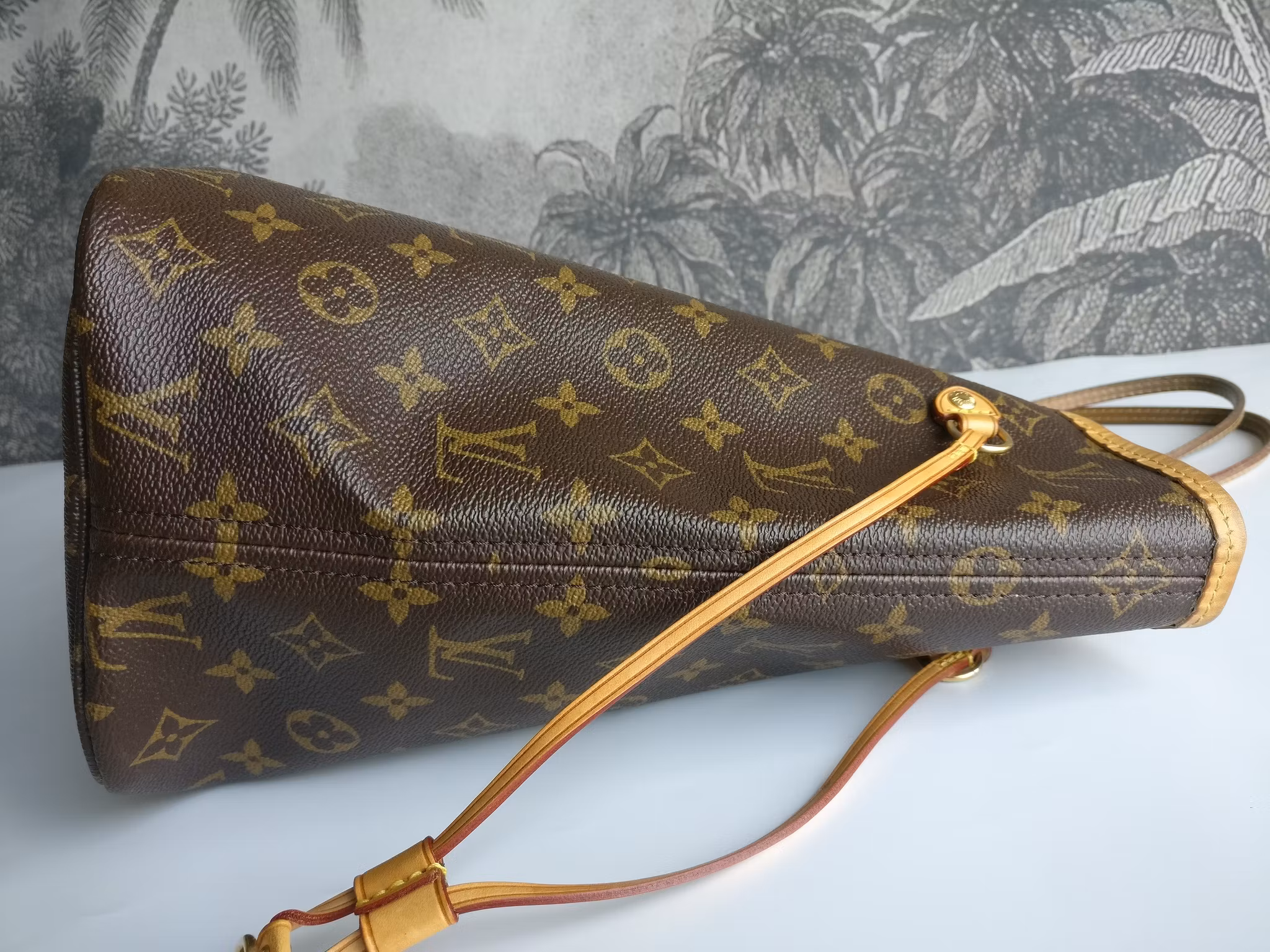 Louis Vuitton Neverfull MM