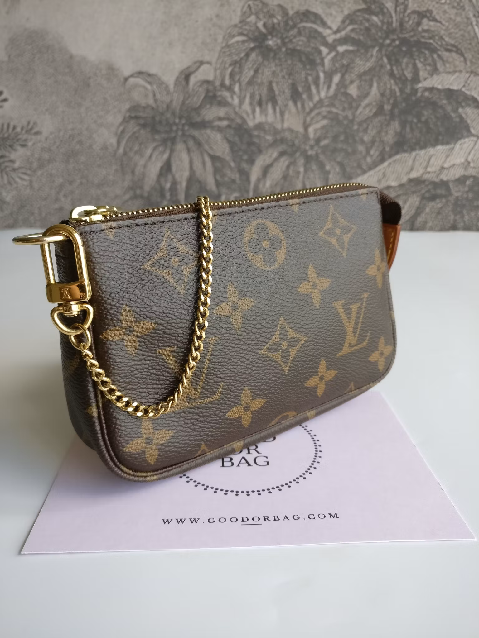 Louis Vuitton Mini Pochette Accessoires
