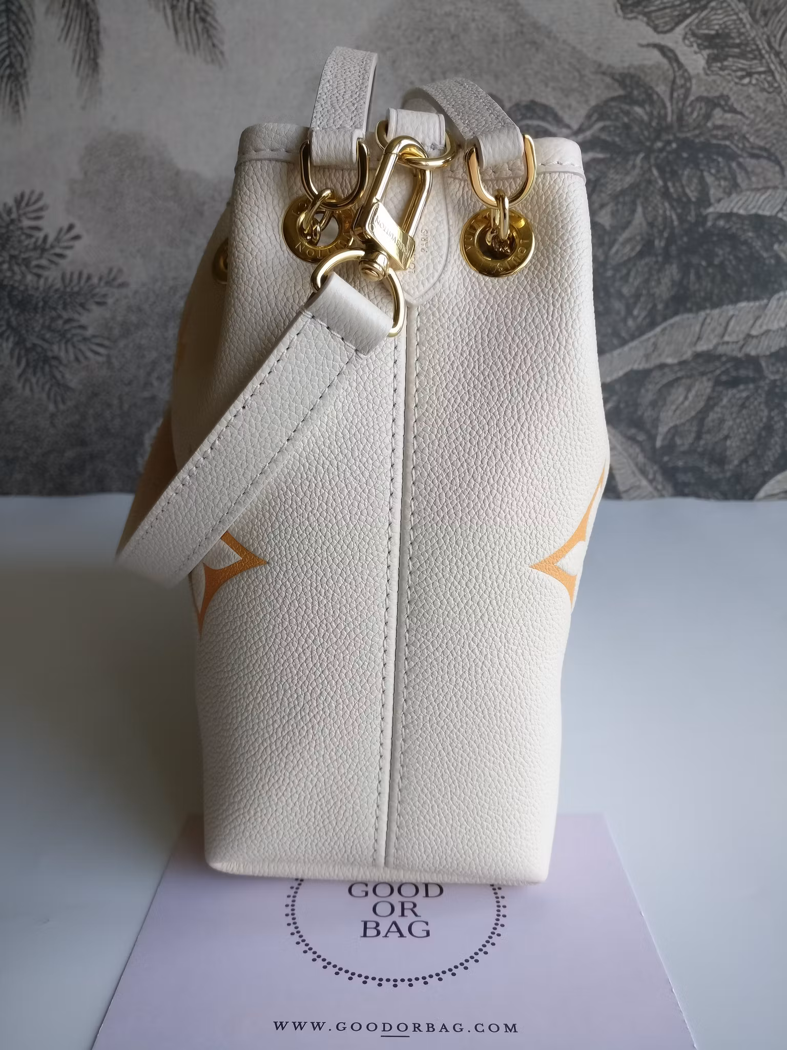 Louis Vuitton LV Summer Bundle 2 way