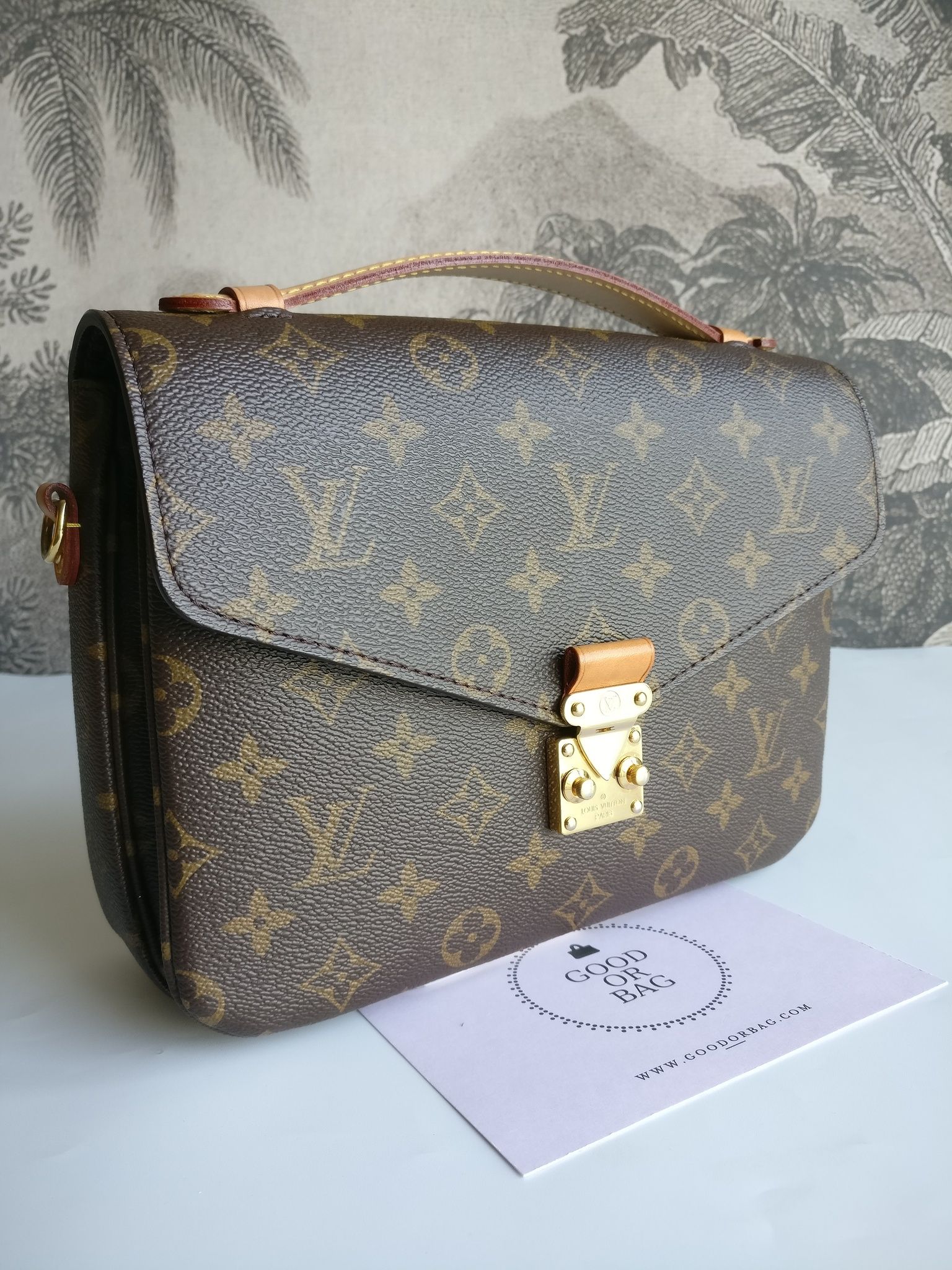 Louis Vuitton Pochette Metis