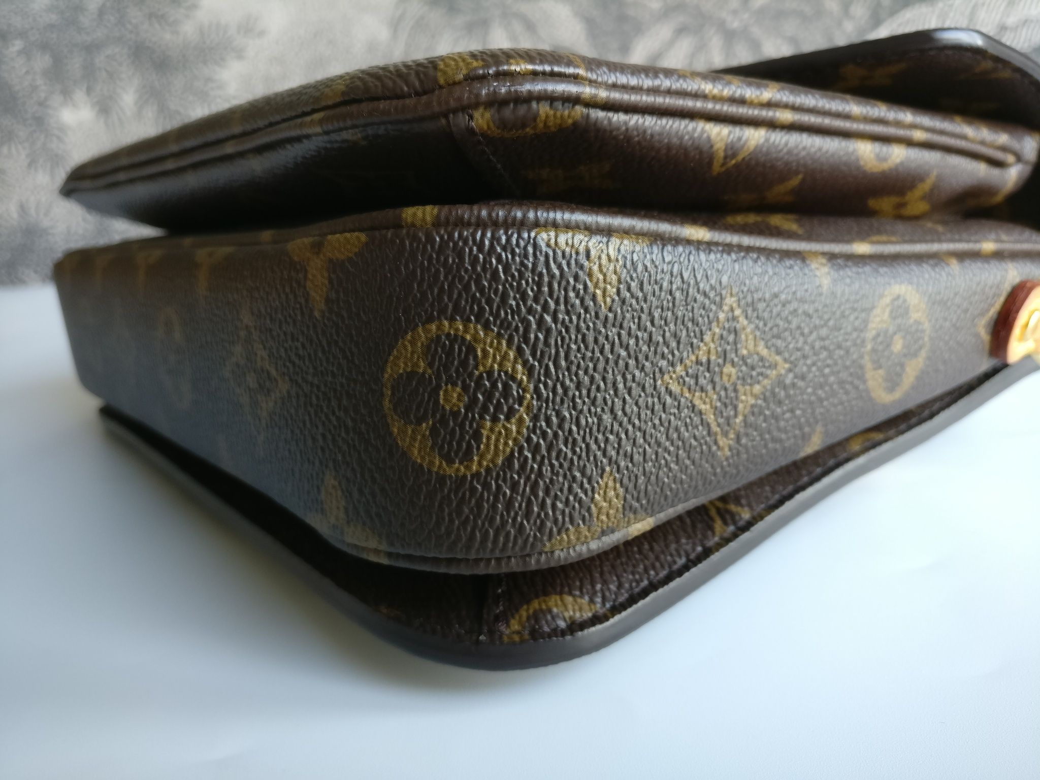 Louis Vuitton Pochette Metis