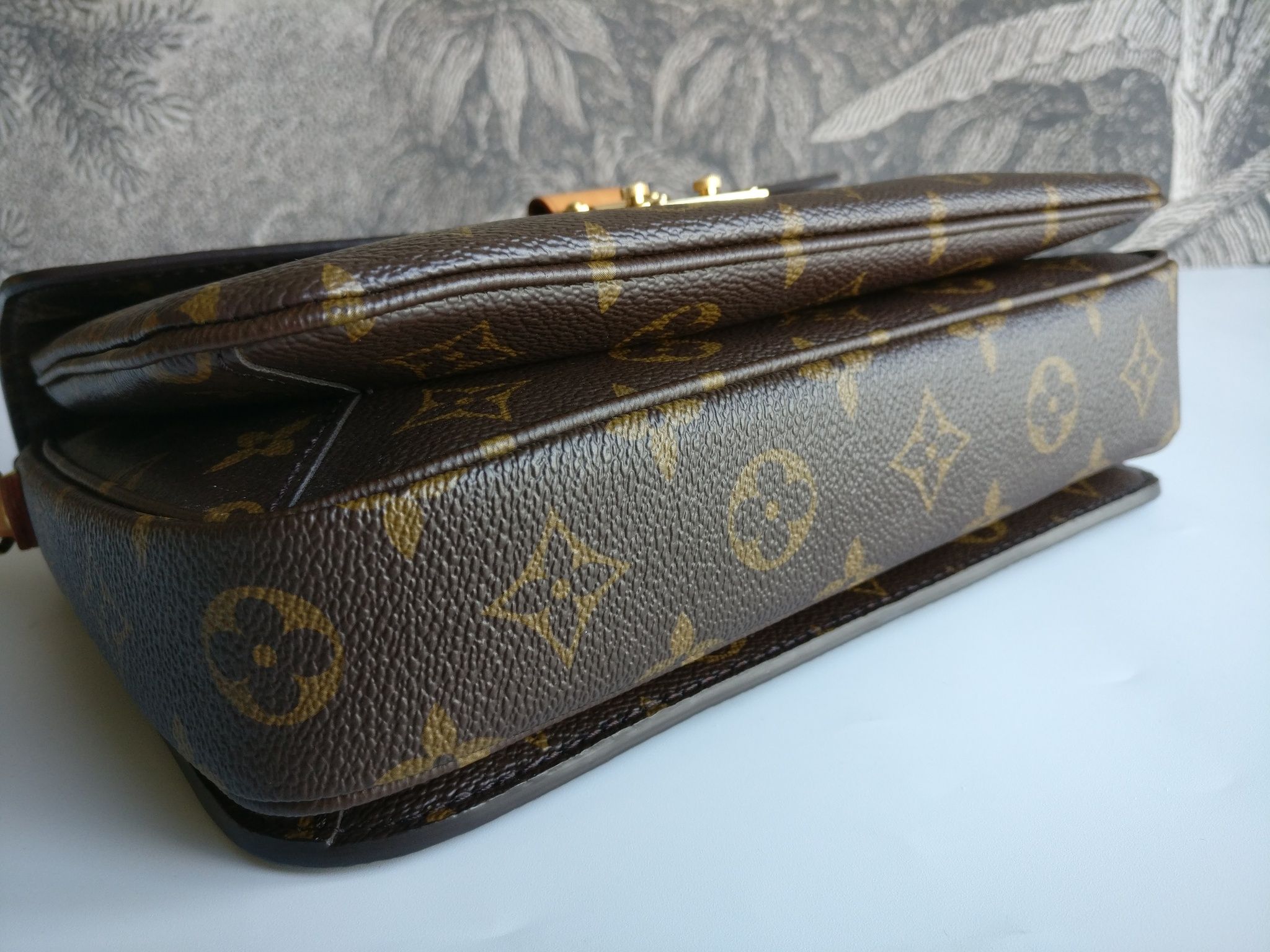 Louis Vuitton Pochette Metis