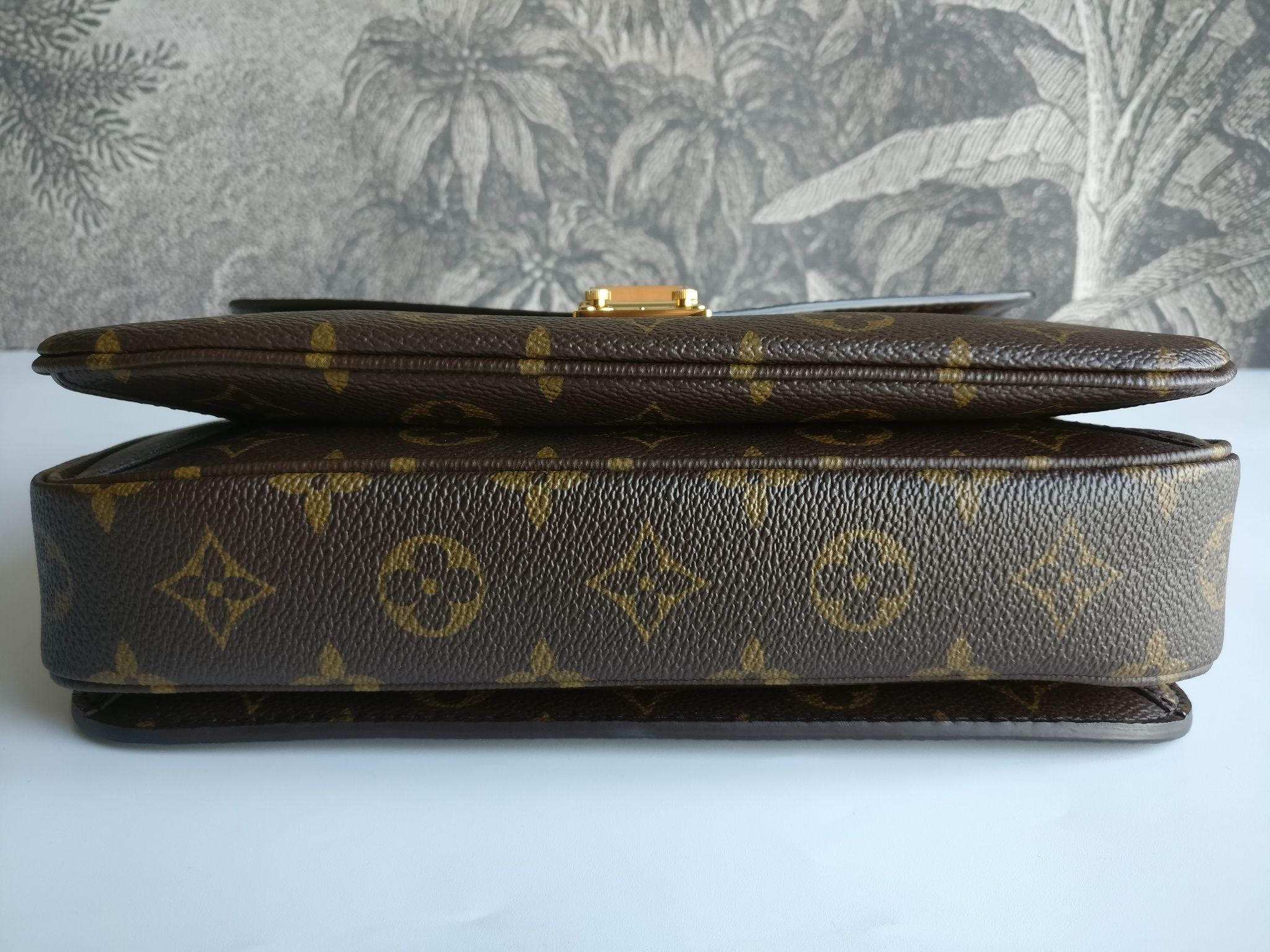 Louis Vuitton Pochette Metis