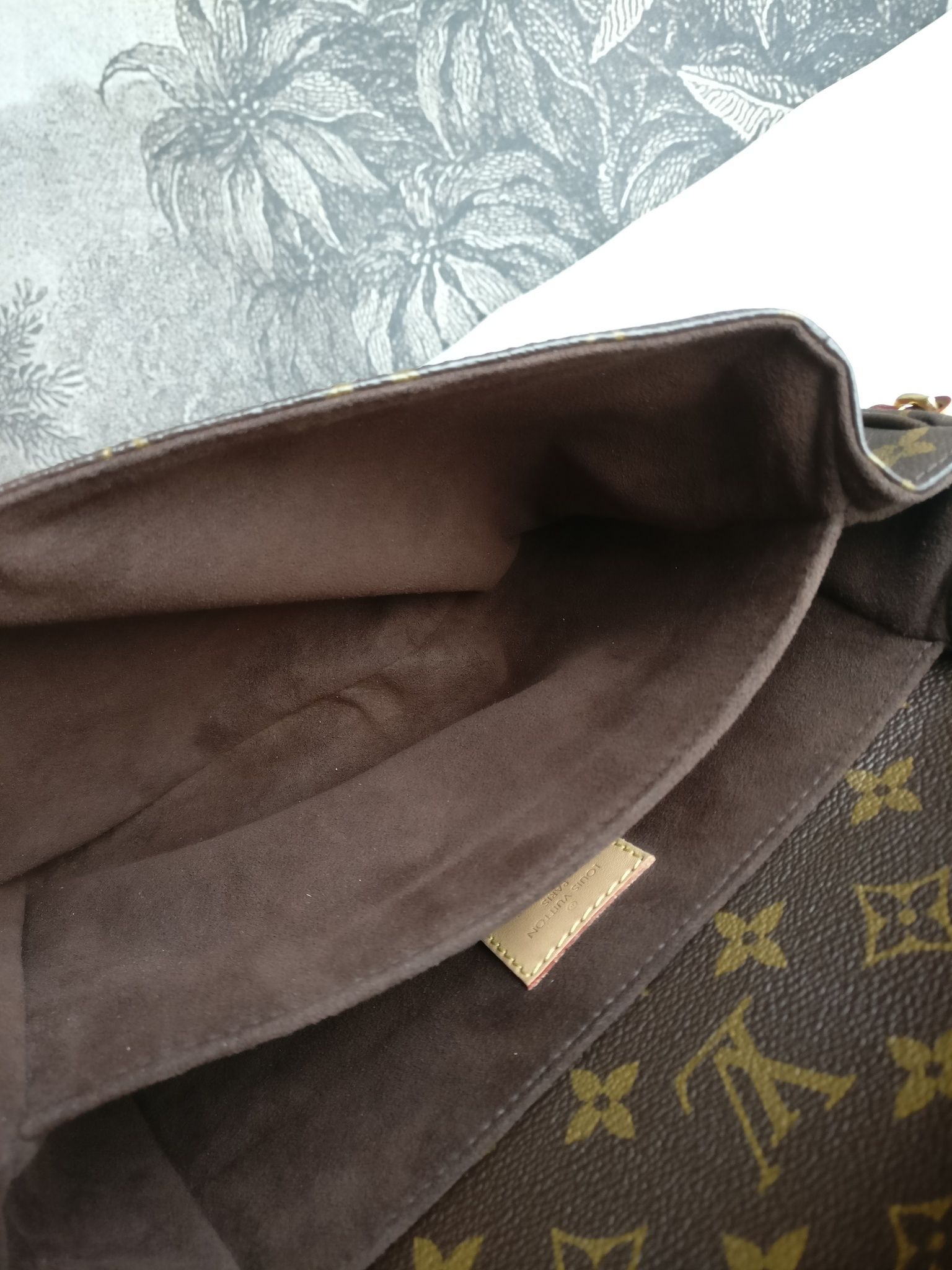 Louis Vuitton Pochette Metis
