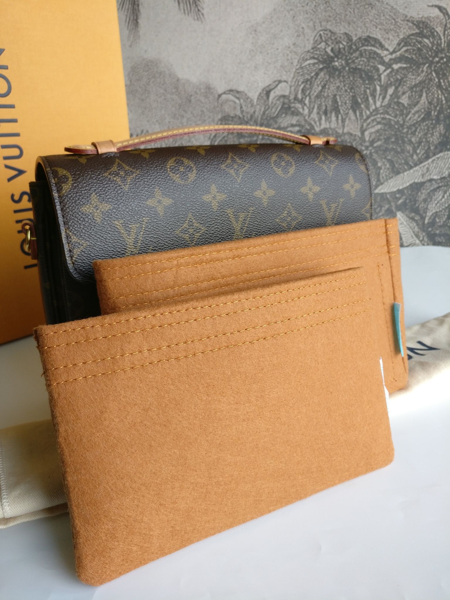 Louis Vuitton Pochette Metis