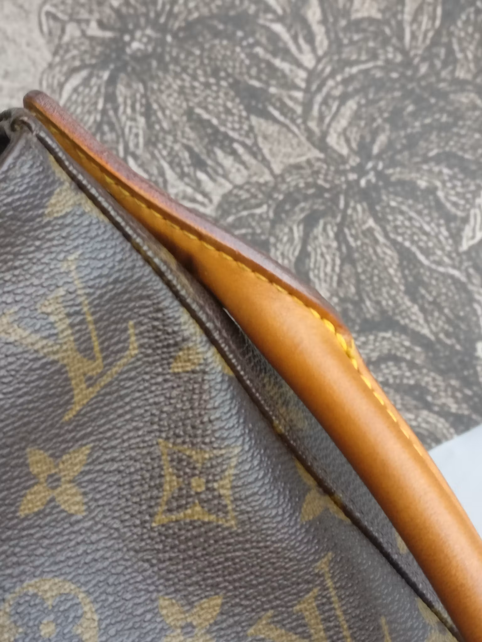 Louis Vuitton Looping GM