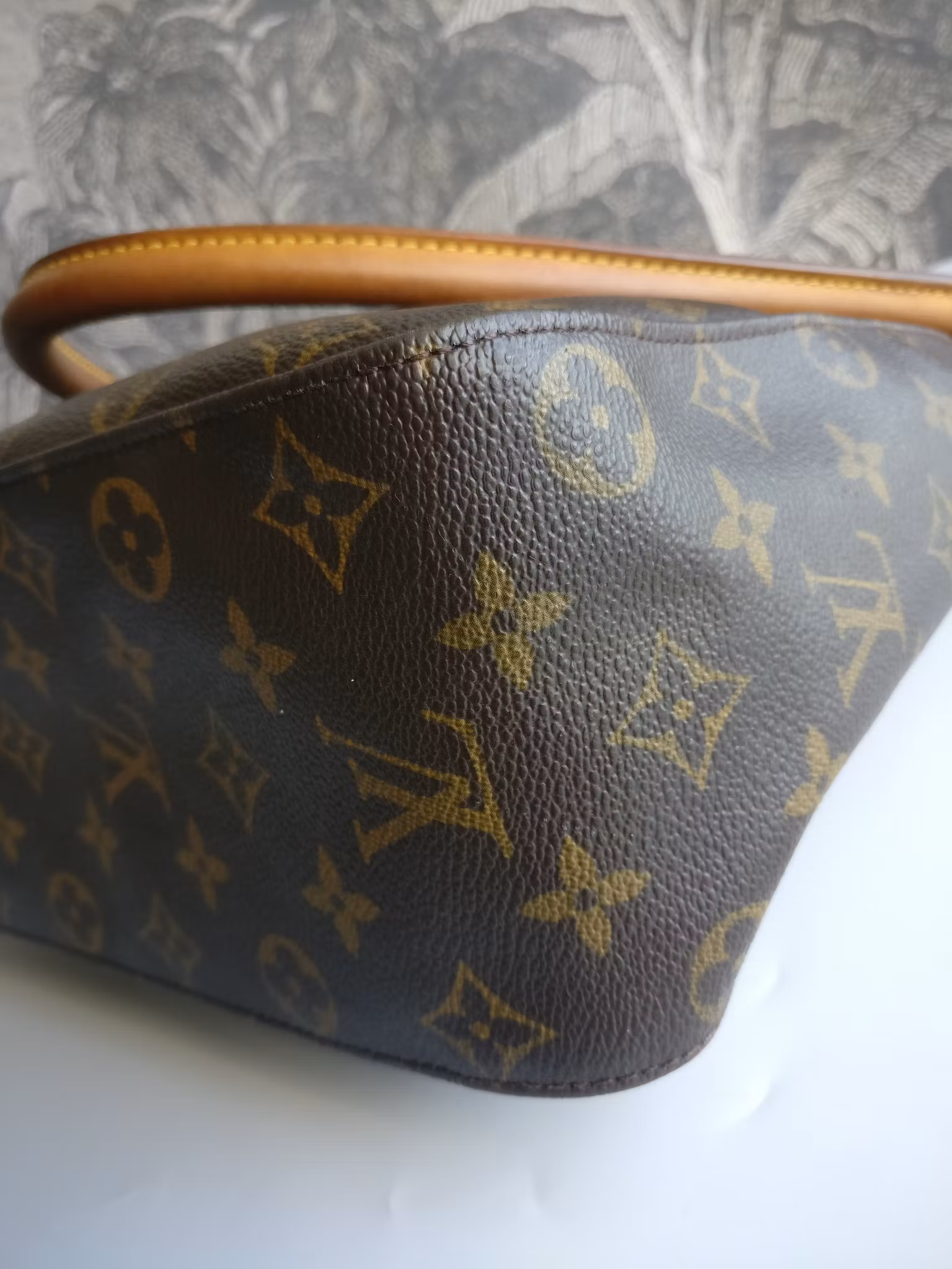 Louis Vuitton Looping GM