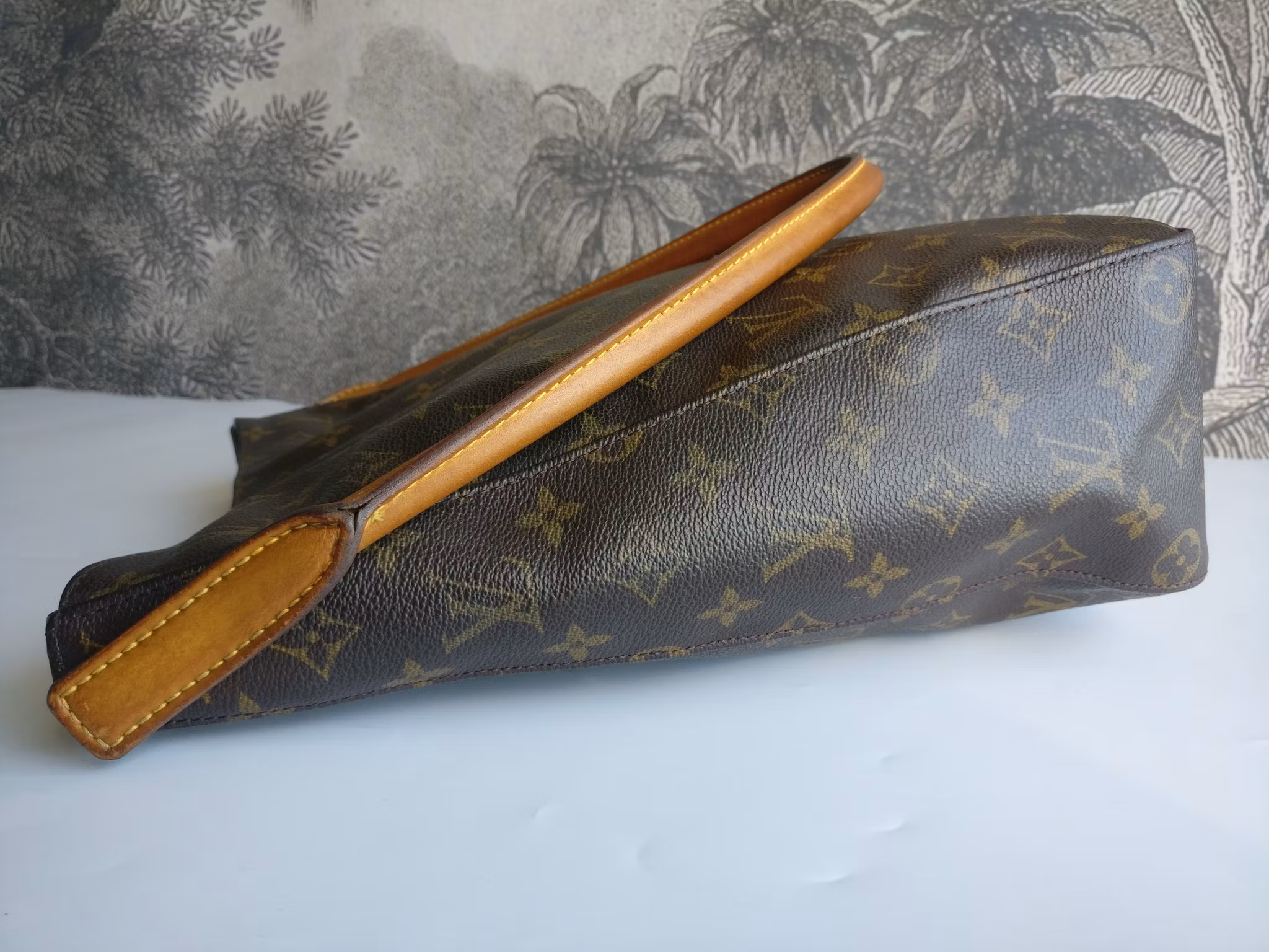 Louis Vuitton Looping GM