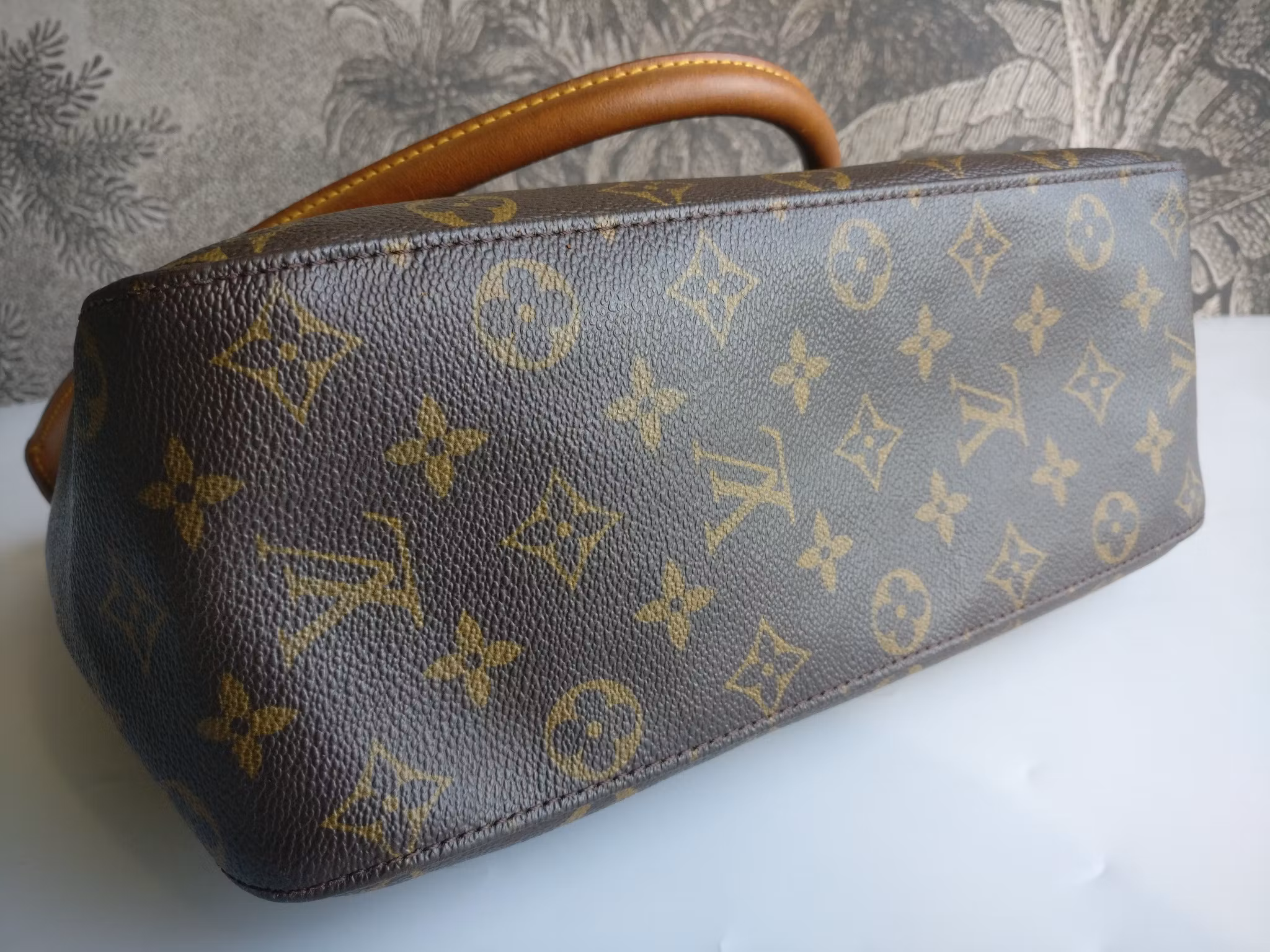 Louis Vuitton Looping GM