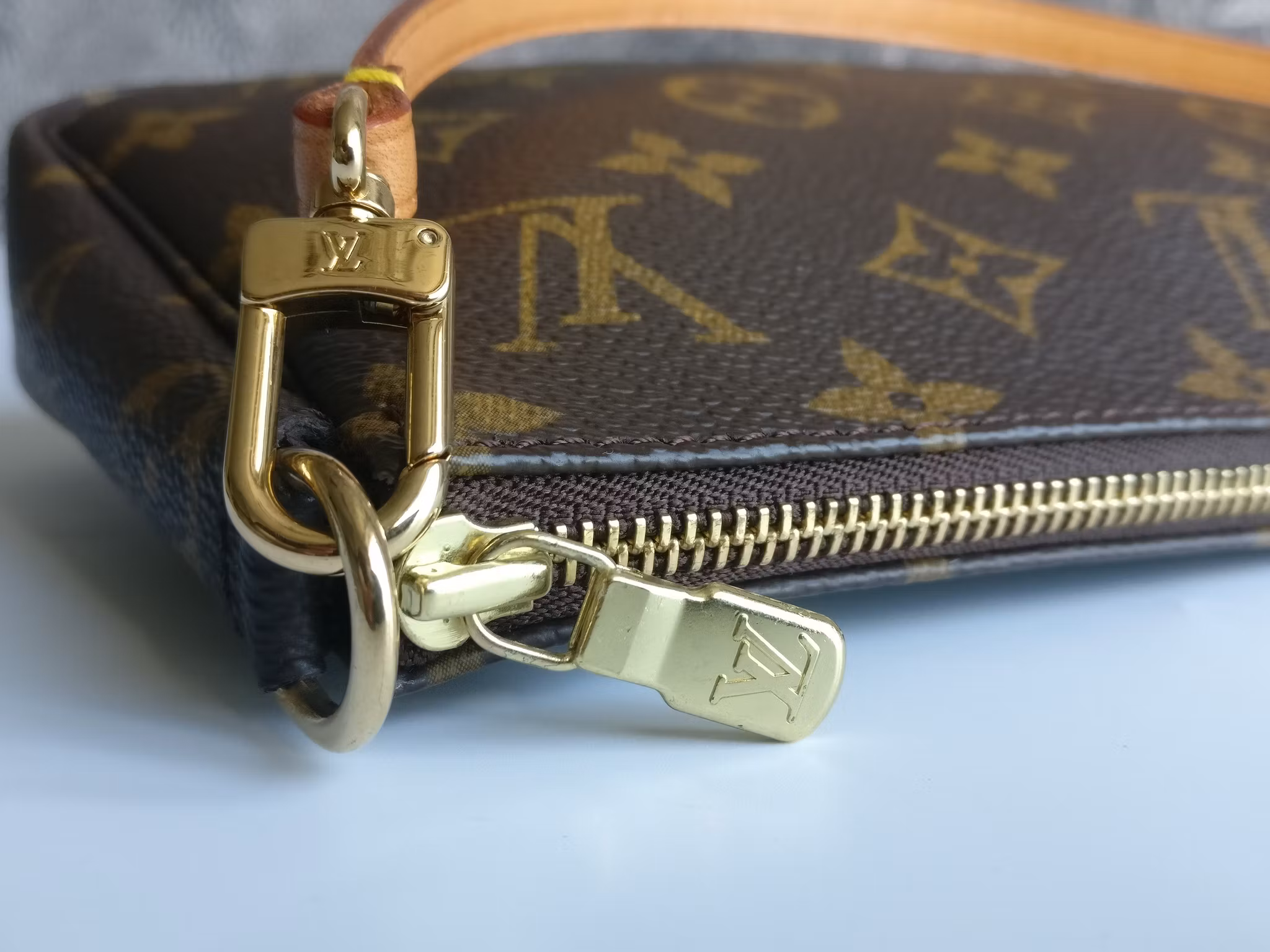 Louis Vuitton Pochette Accessoires