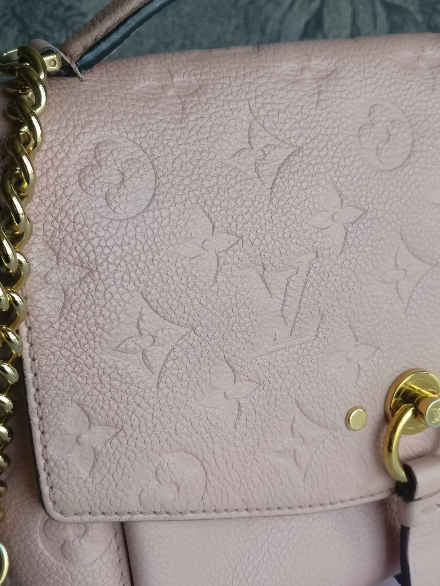 Louis Vuitton Blanche BB crossbody