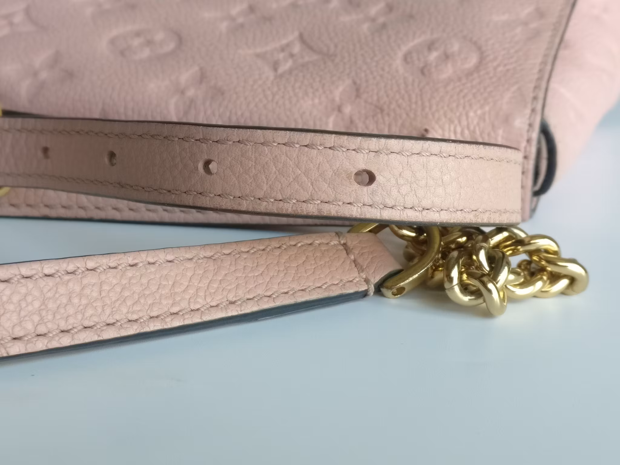 Louis Vuitton Blanche BB crossbody