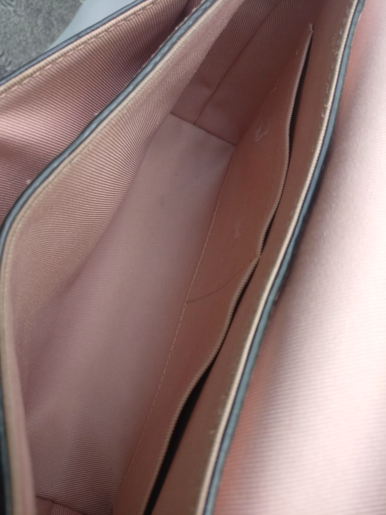 Louis Vuitton Blanche BB crossbody
