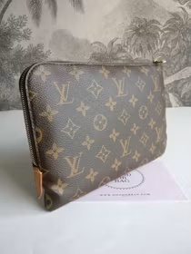 Louis Vuitton Etui Voyage PM