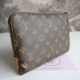 Louis Vuitton Etui Voyage PM