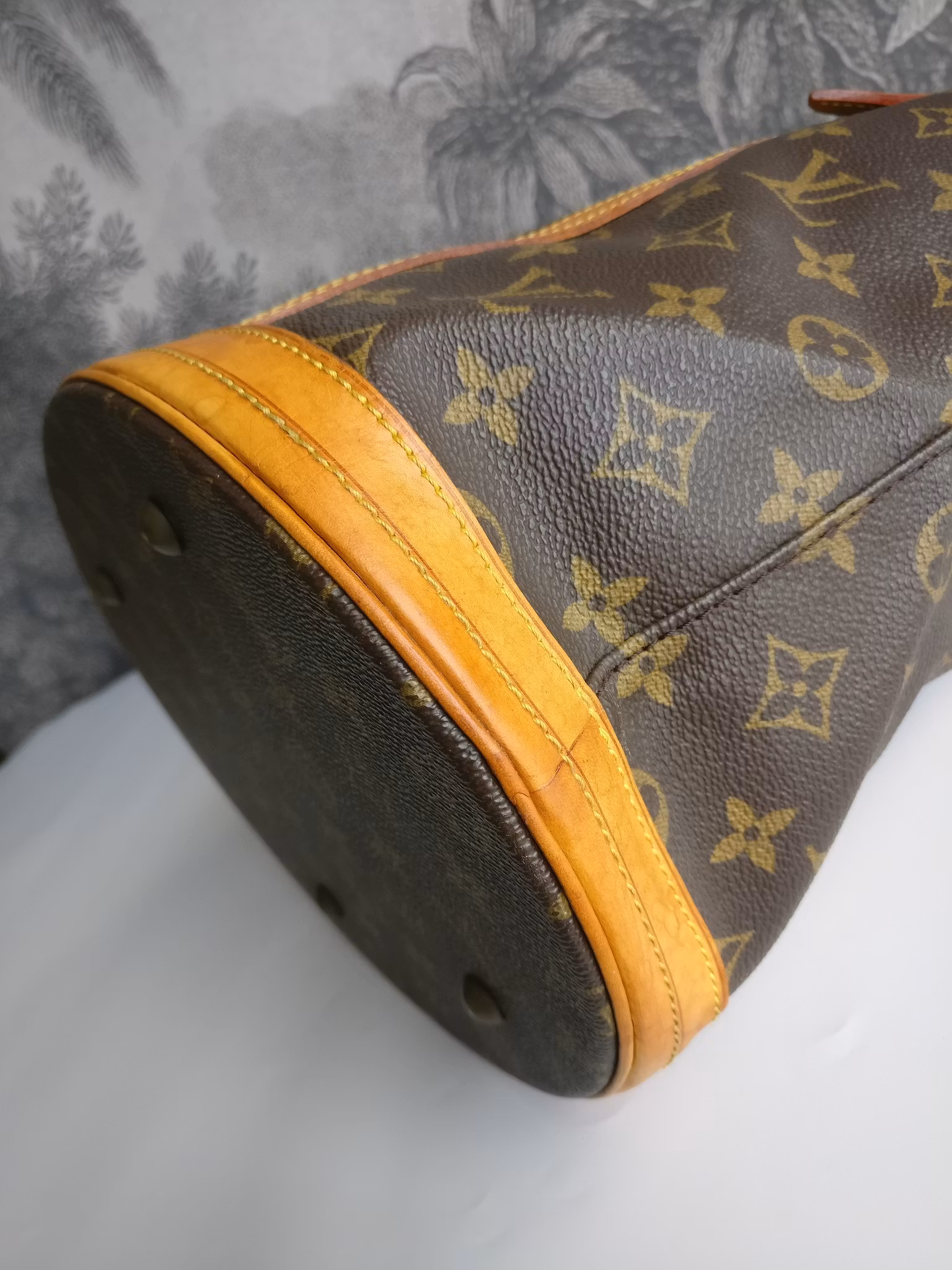 Louis Vuitton Bucket GM