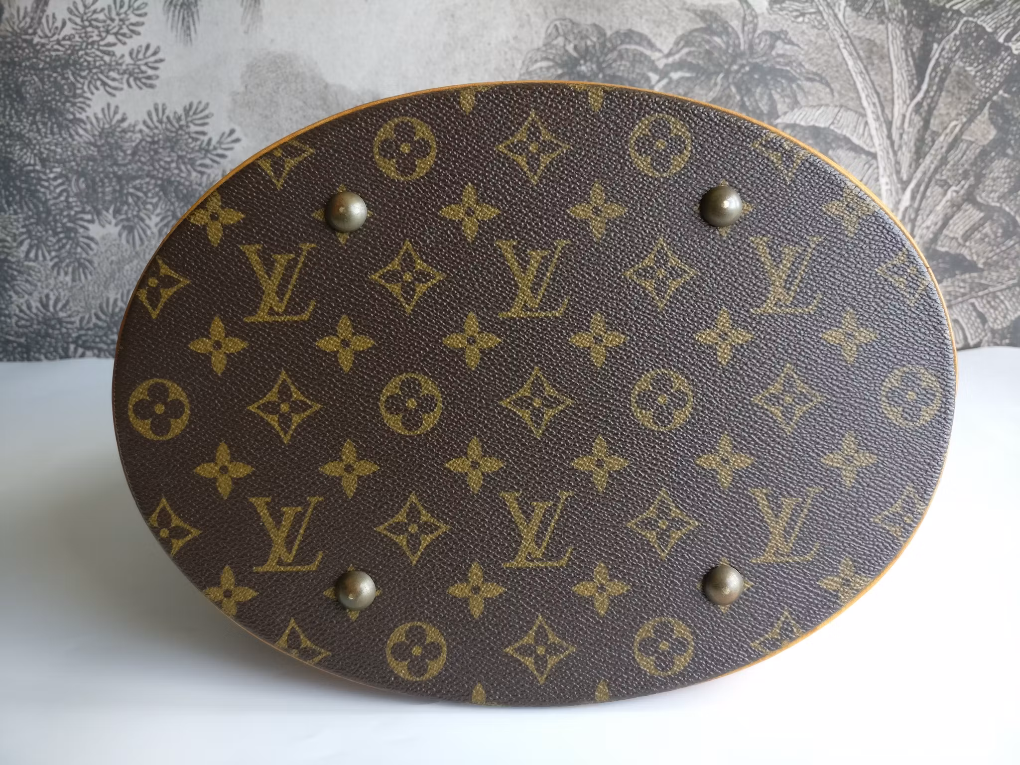 Louis Vuitton Bucket GM