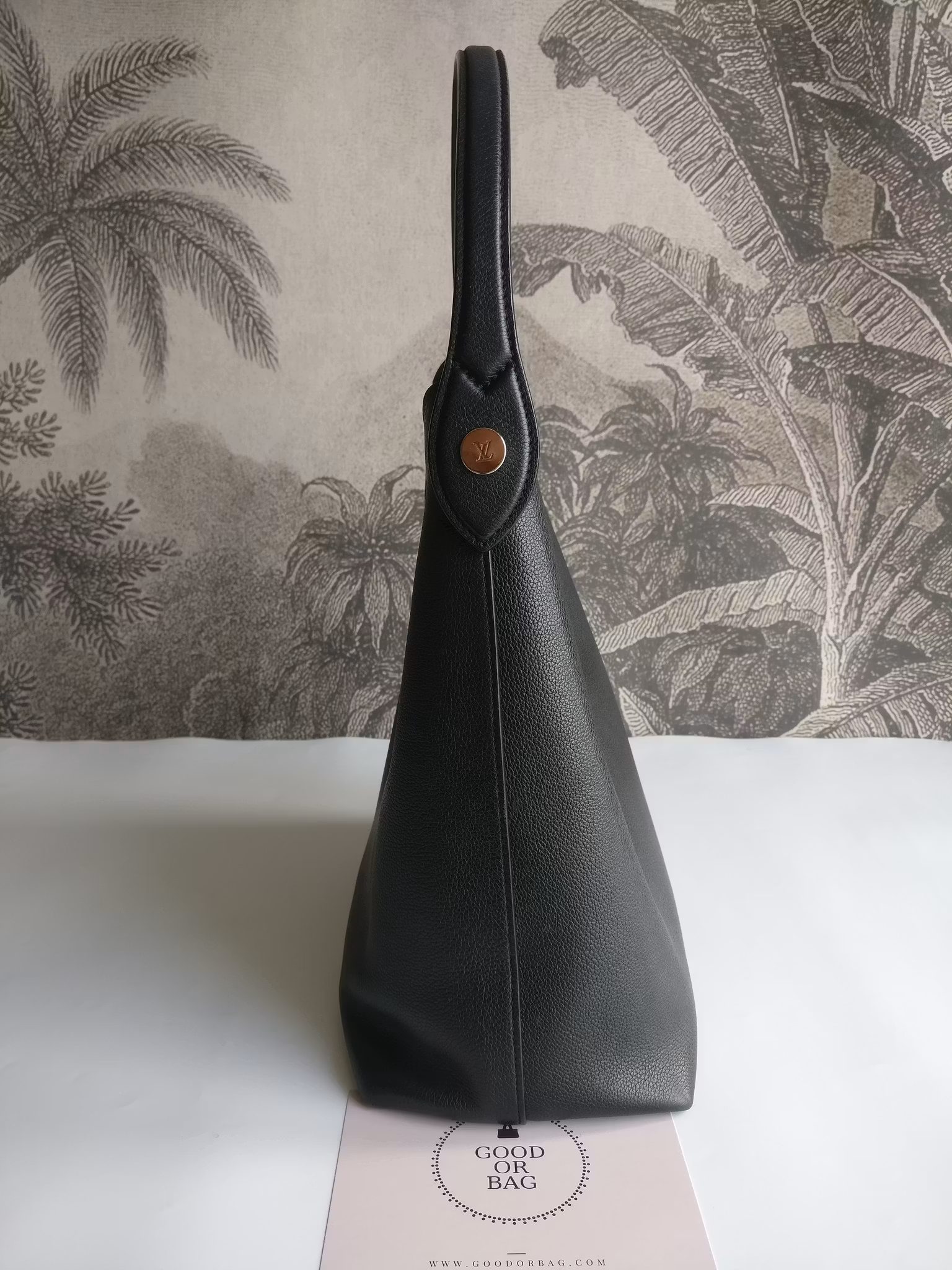 Louis Vuitton Lockme Hobo