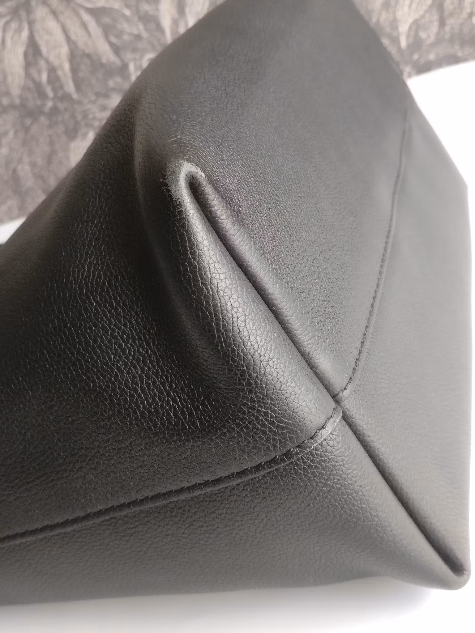 Louis Vuitton Lockme Hobo