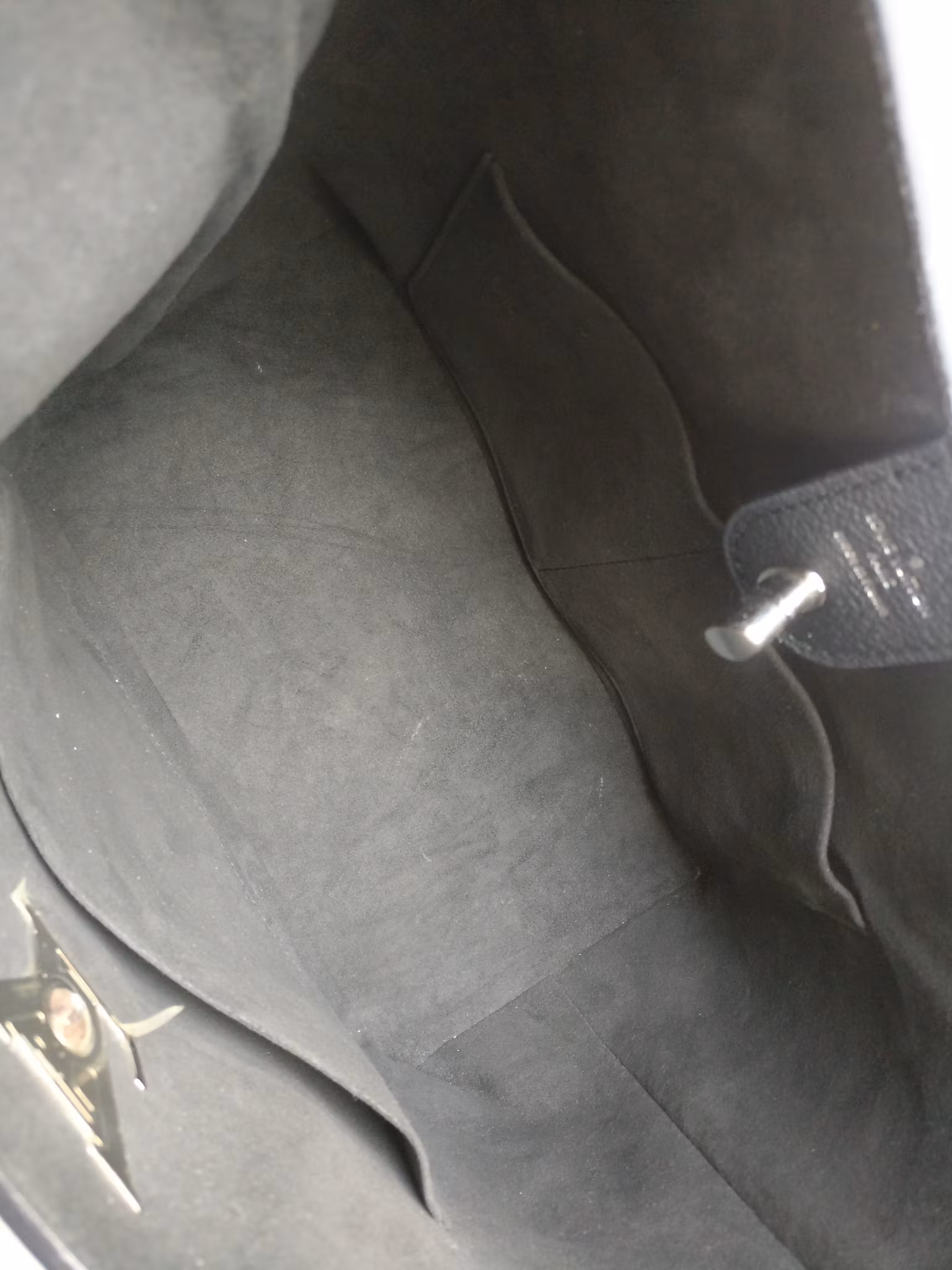 Louis Vuitton Lockme Hobo