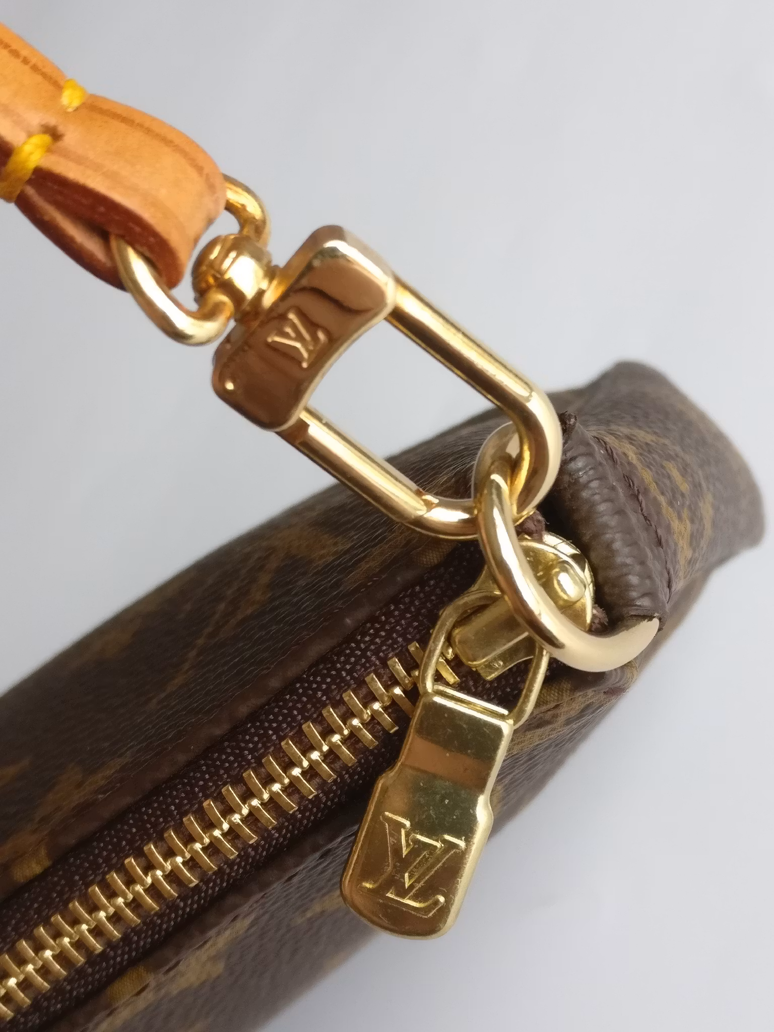 Louis Vuitton Pochette Accessoires