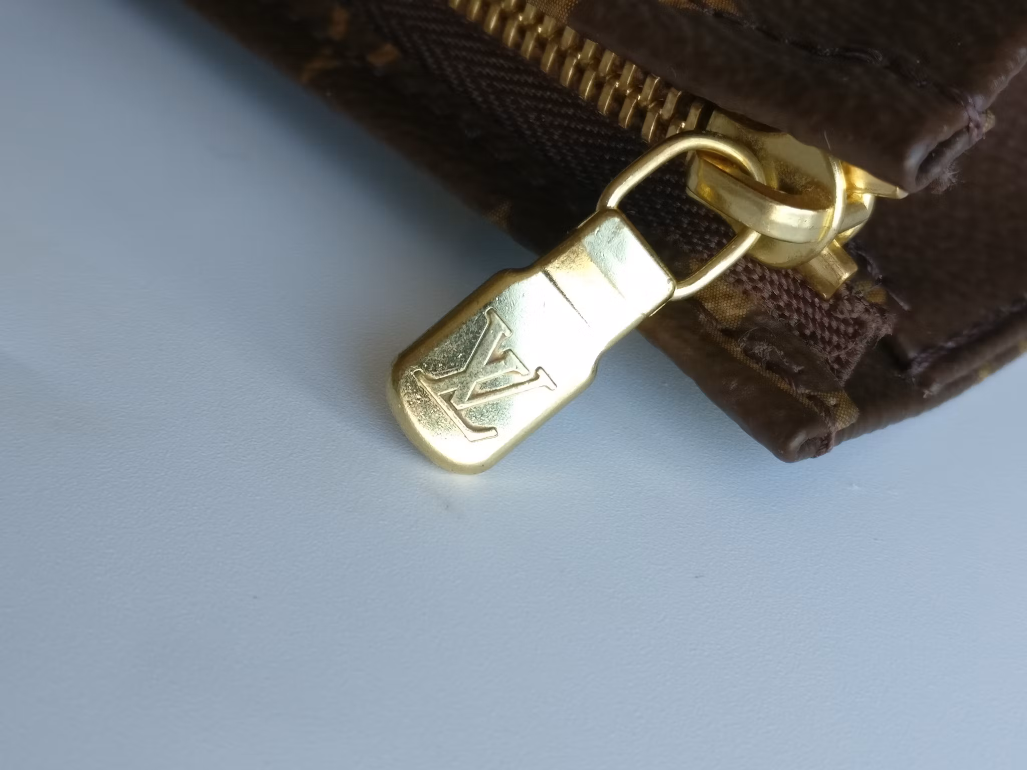 Louis Vuitton Toiletry pouch 26