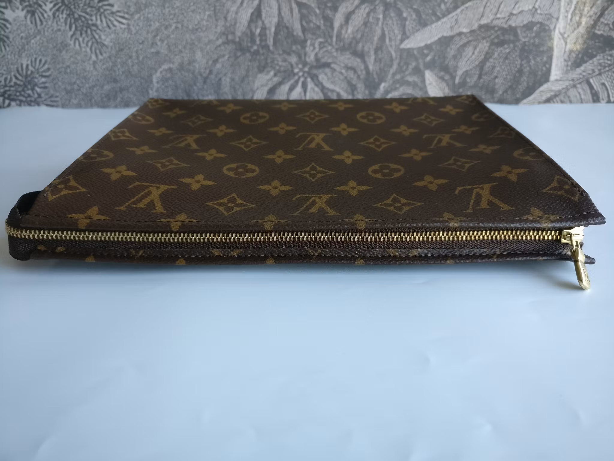 Louis Vuitton Toiletry pouch 26