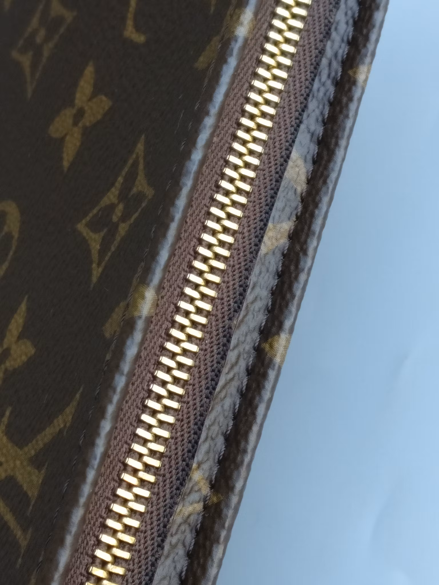Louis Vuitton Toiletry pouch 26