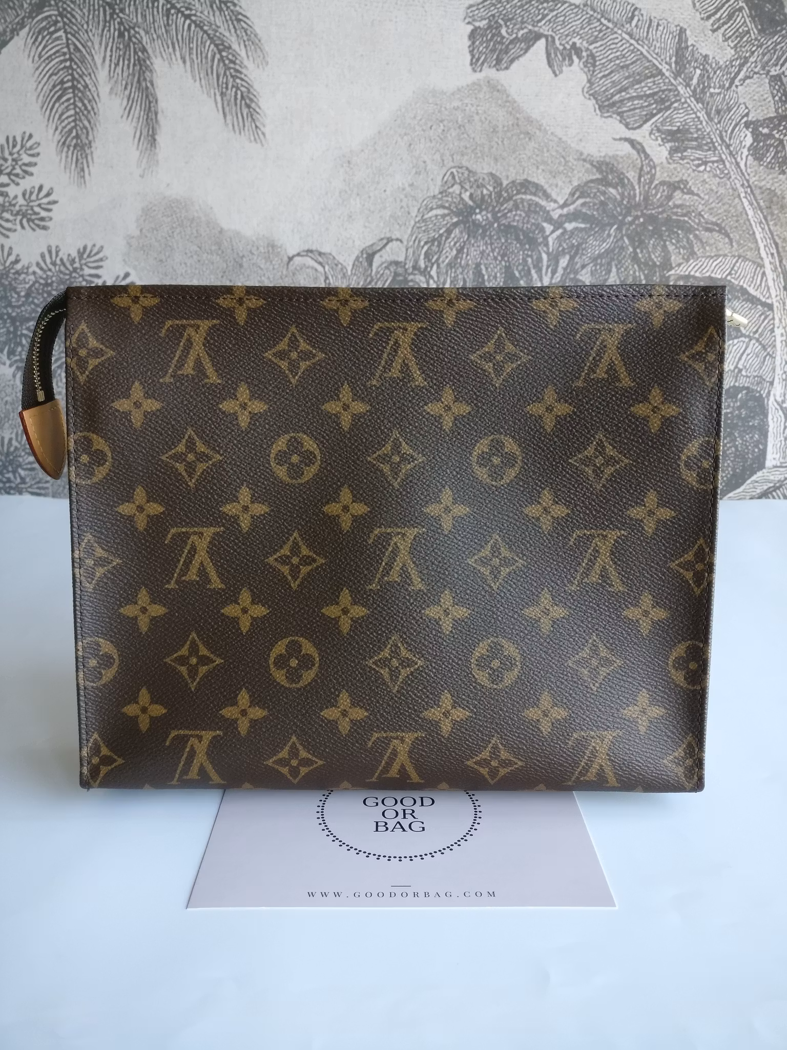 Louis Vuitton Toiletry pouch 26