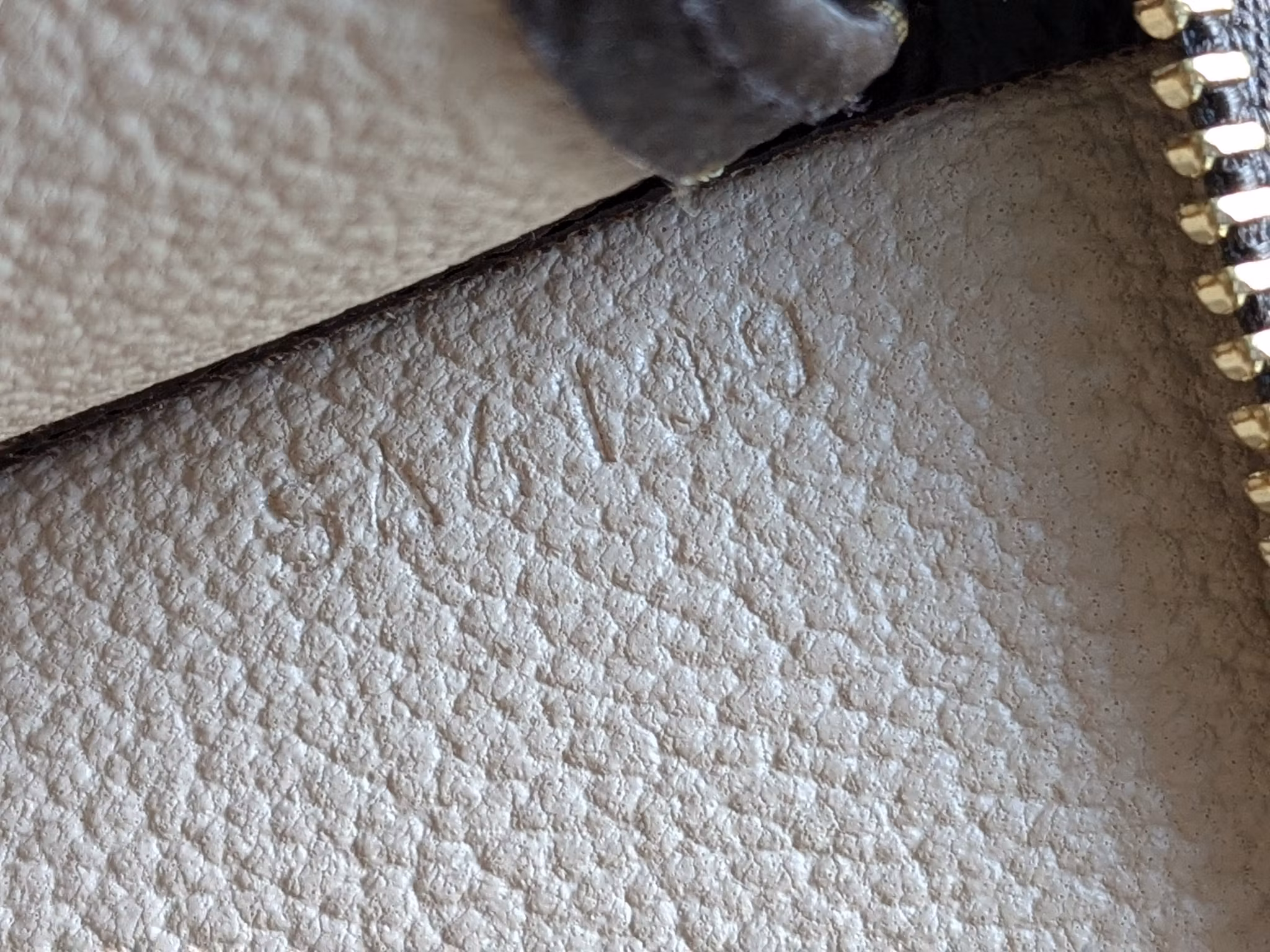 Louis Vuitton Toiletry pouch 26