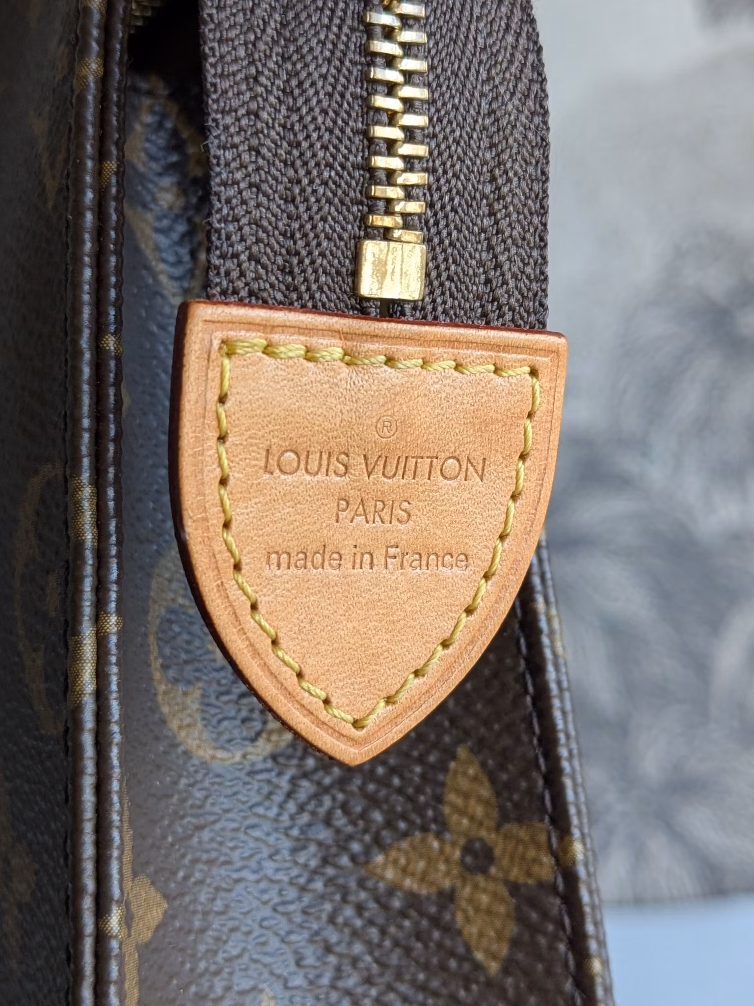 Louis Vuitton Toiletry pouch 26