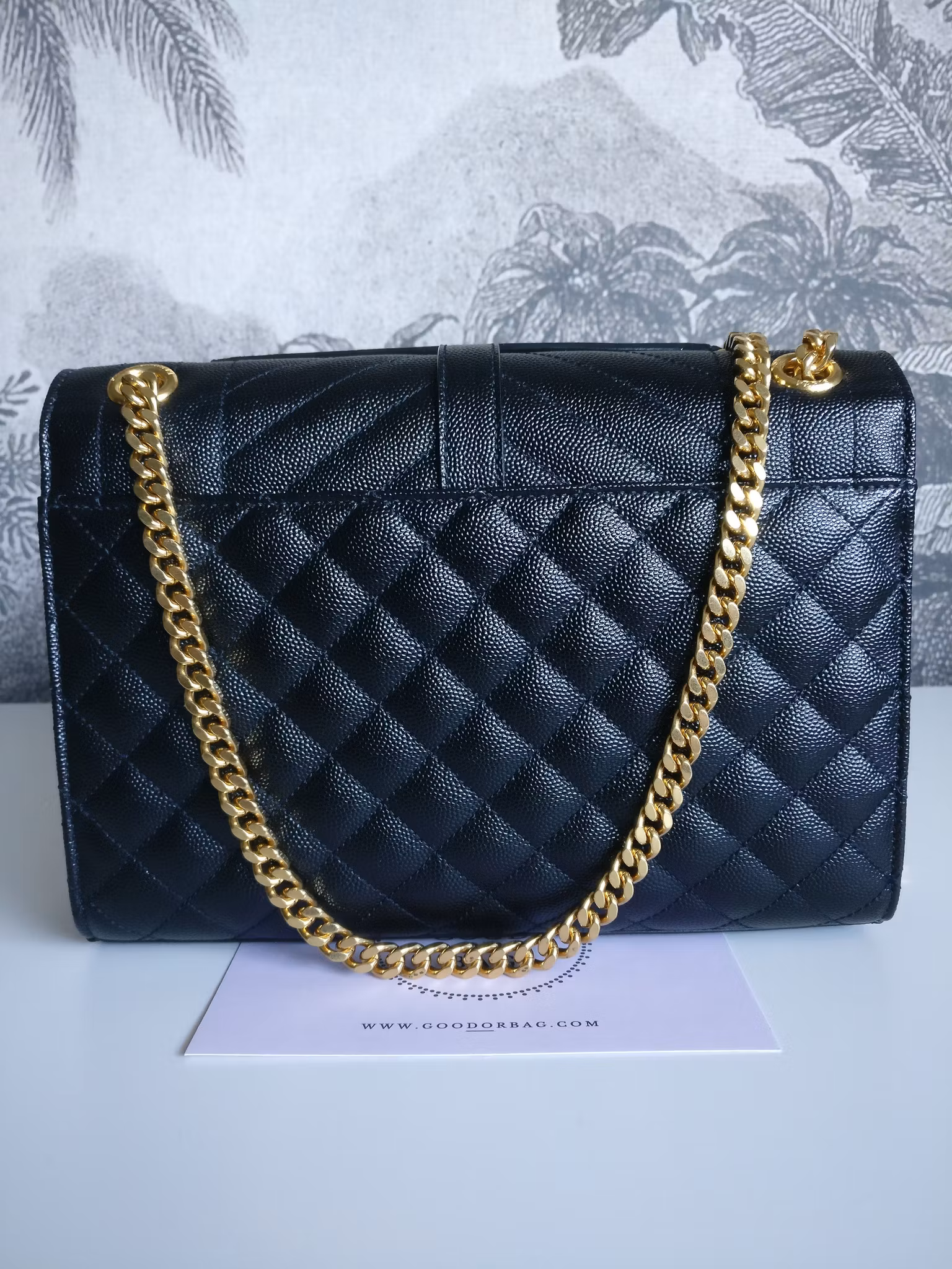 Saint Laurent Envelope Medium