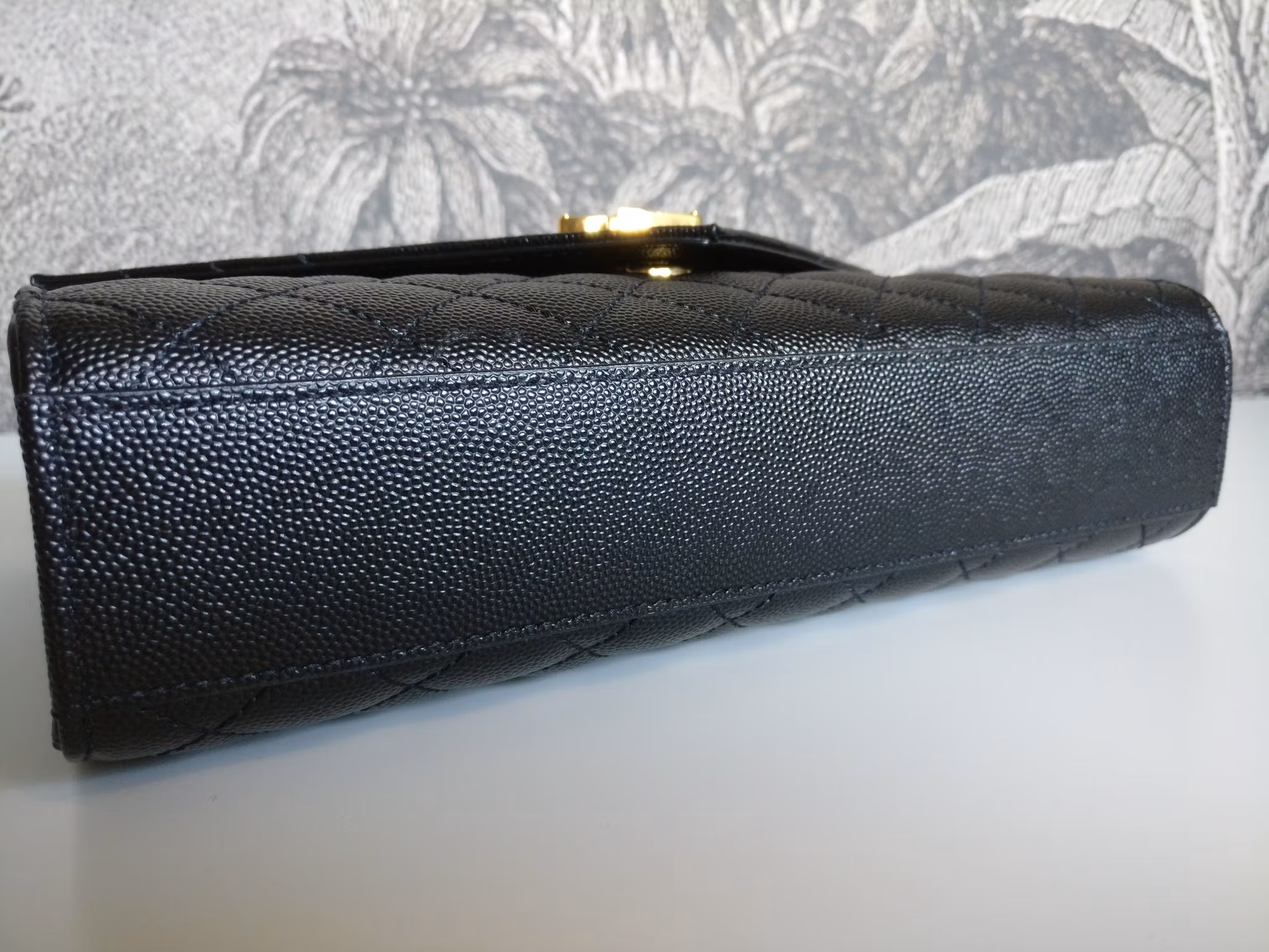 Saint Laurent Envelope Medium