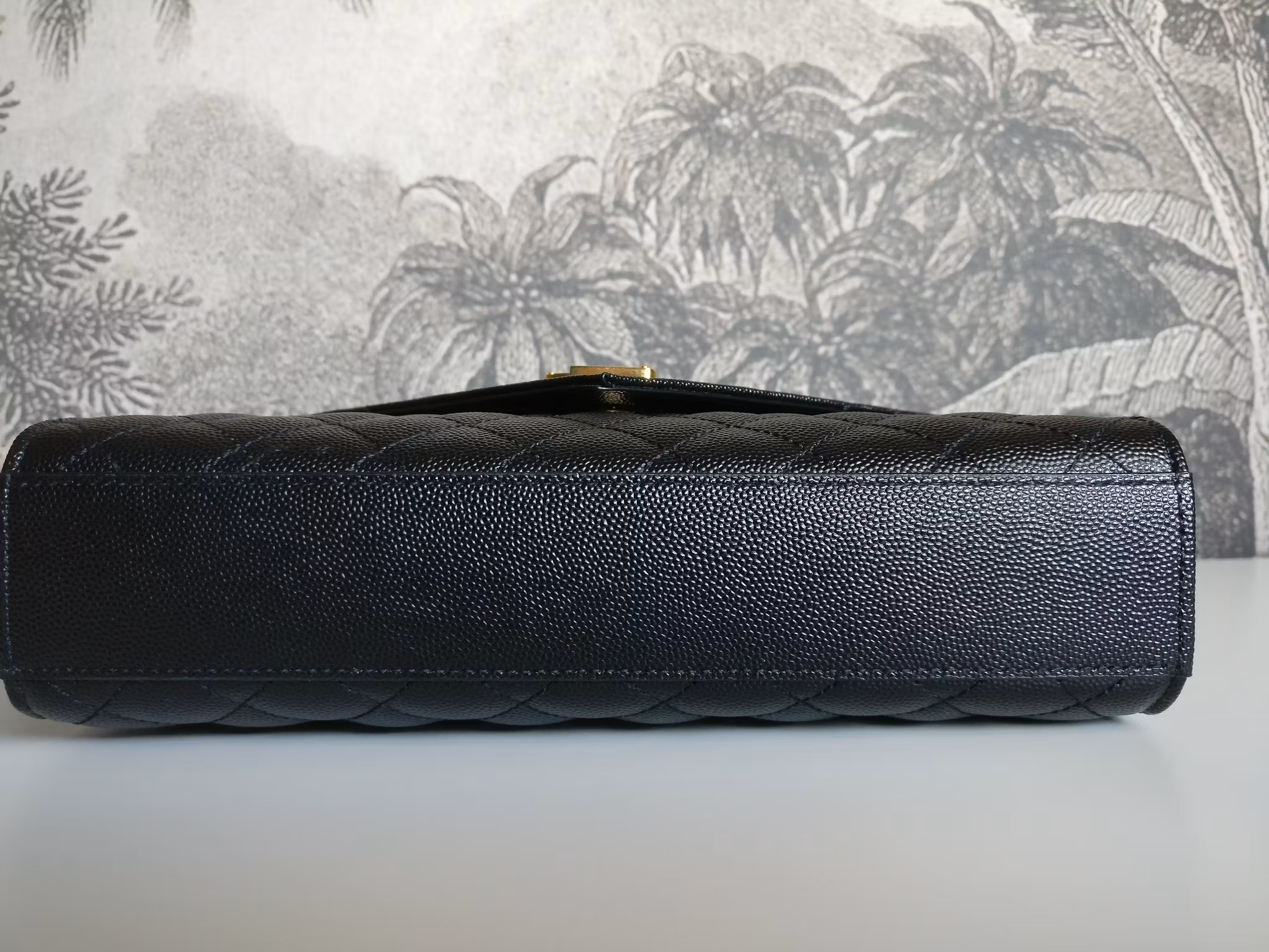 Saint Laurent Envelope Medium