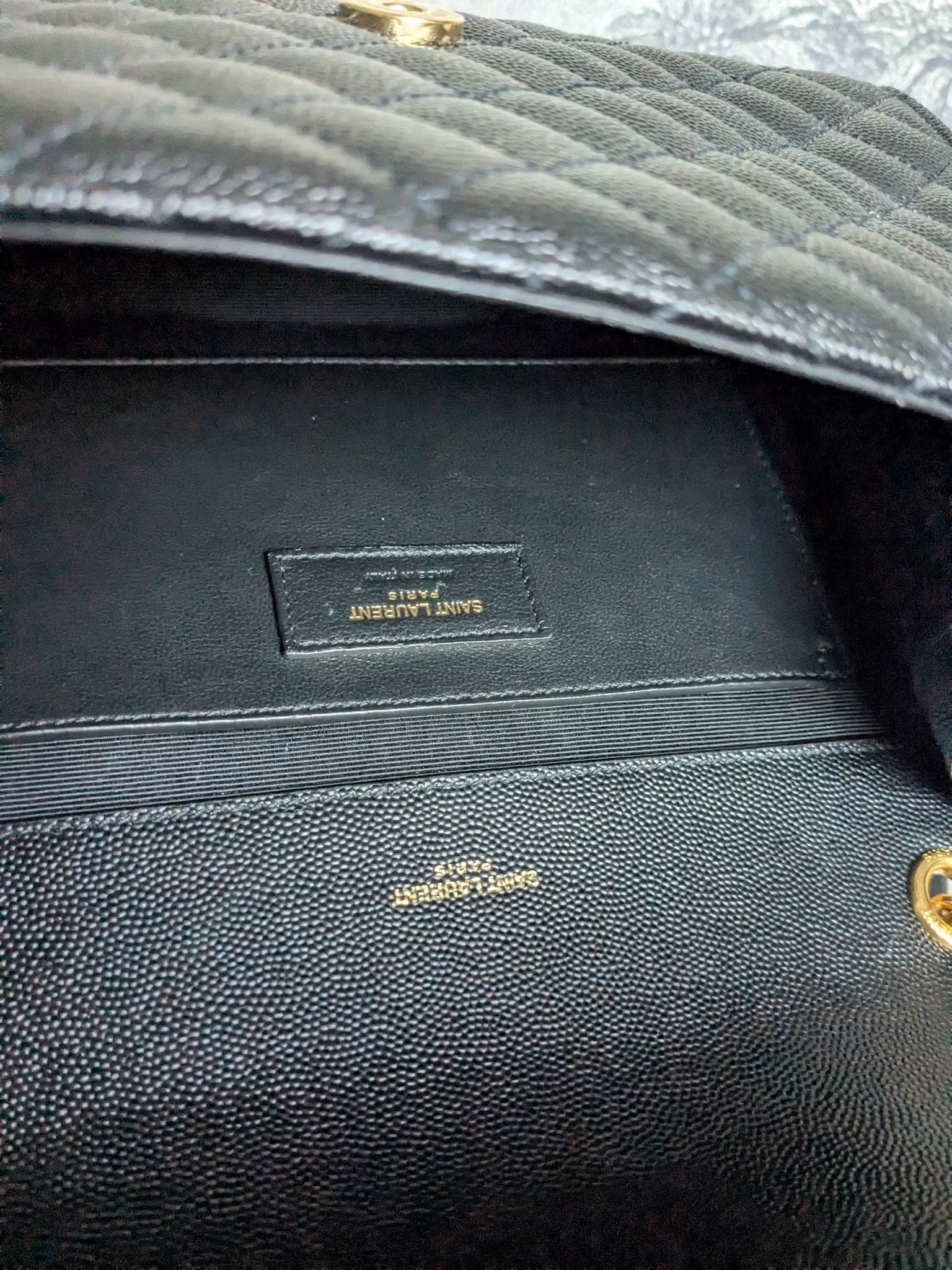 Saint Laurent Envelope Medium