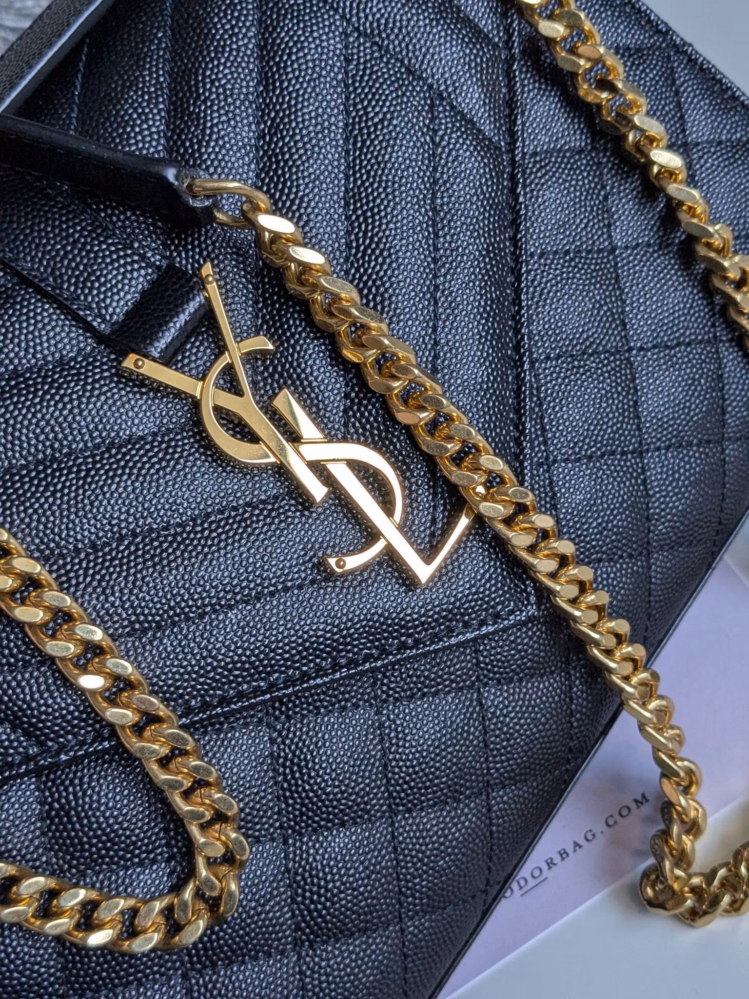 Saint Laurent Envelope Medium