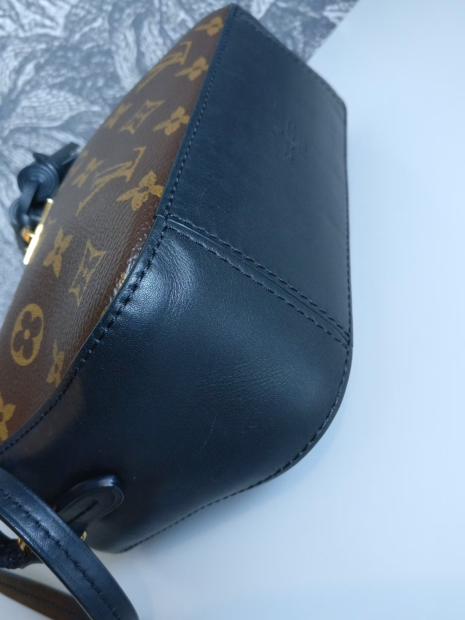 Louis Vuitton Saintonge