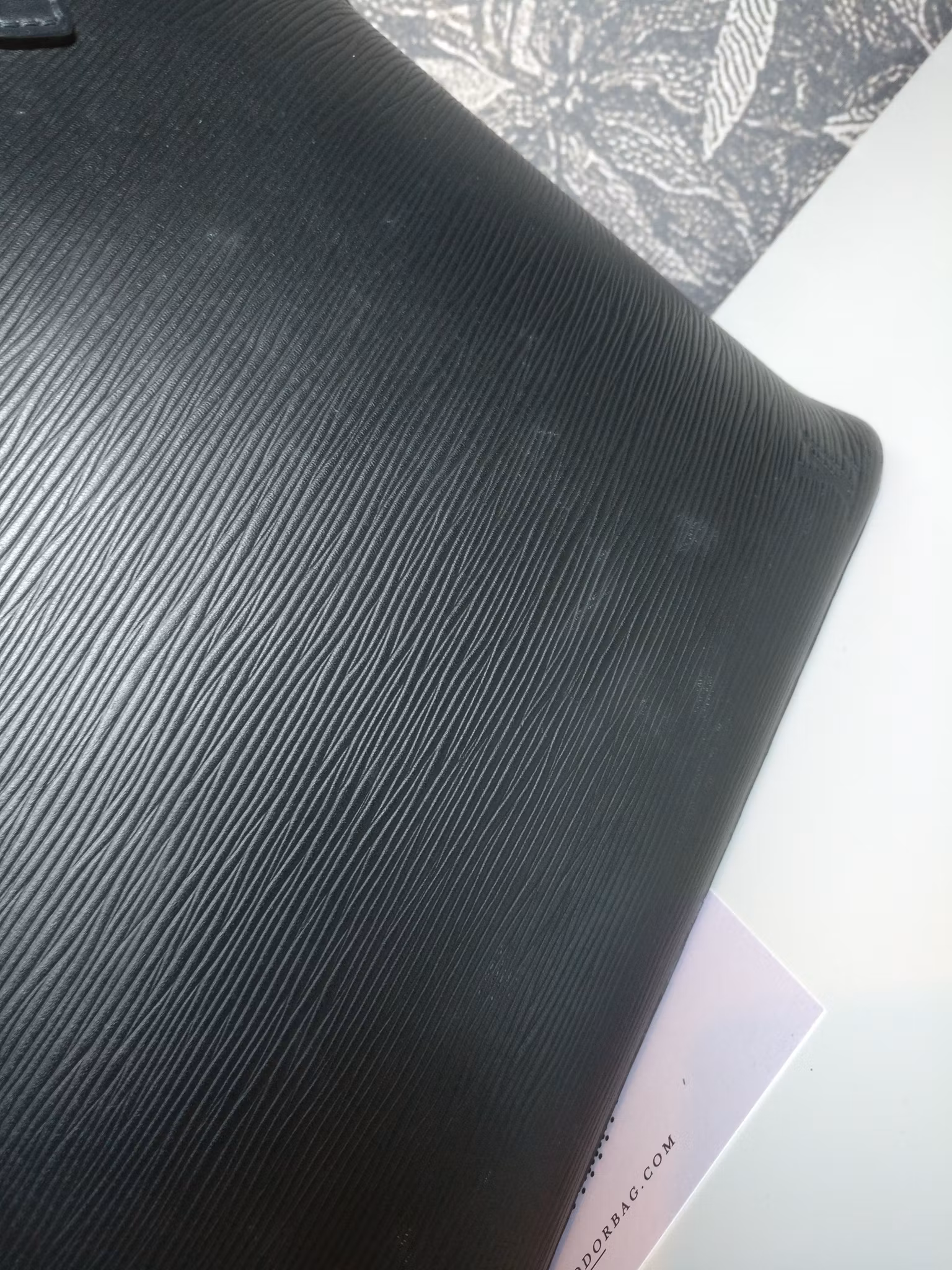 Louis Vuitton Neverfull MM black epi