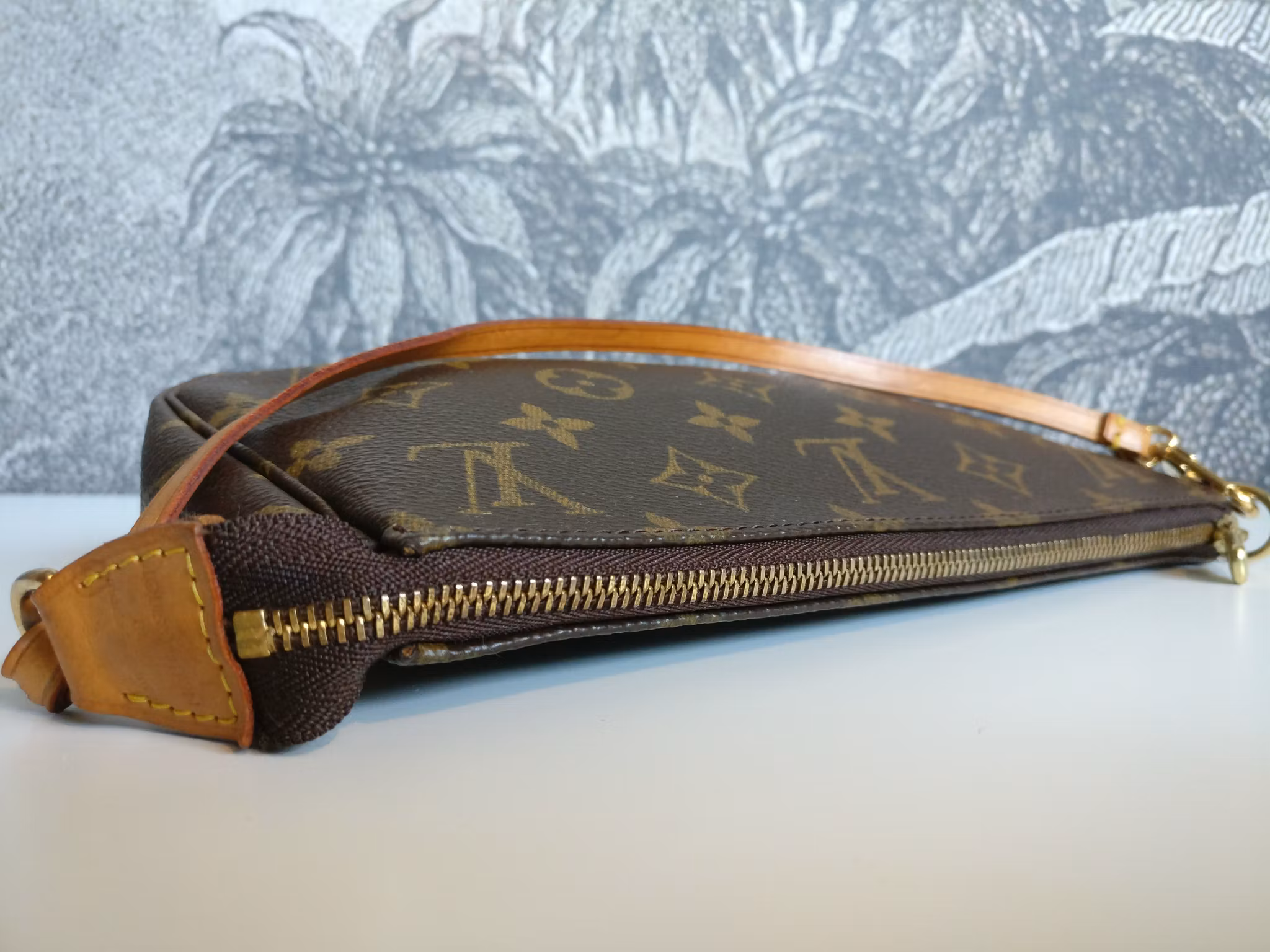 Louis Vuitton Pochette Accessoires
